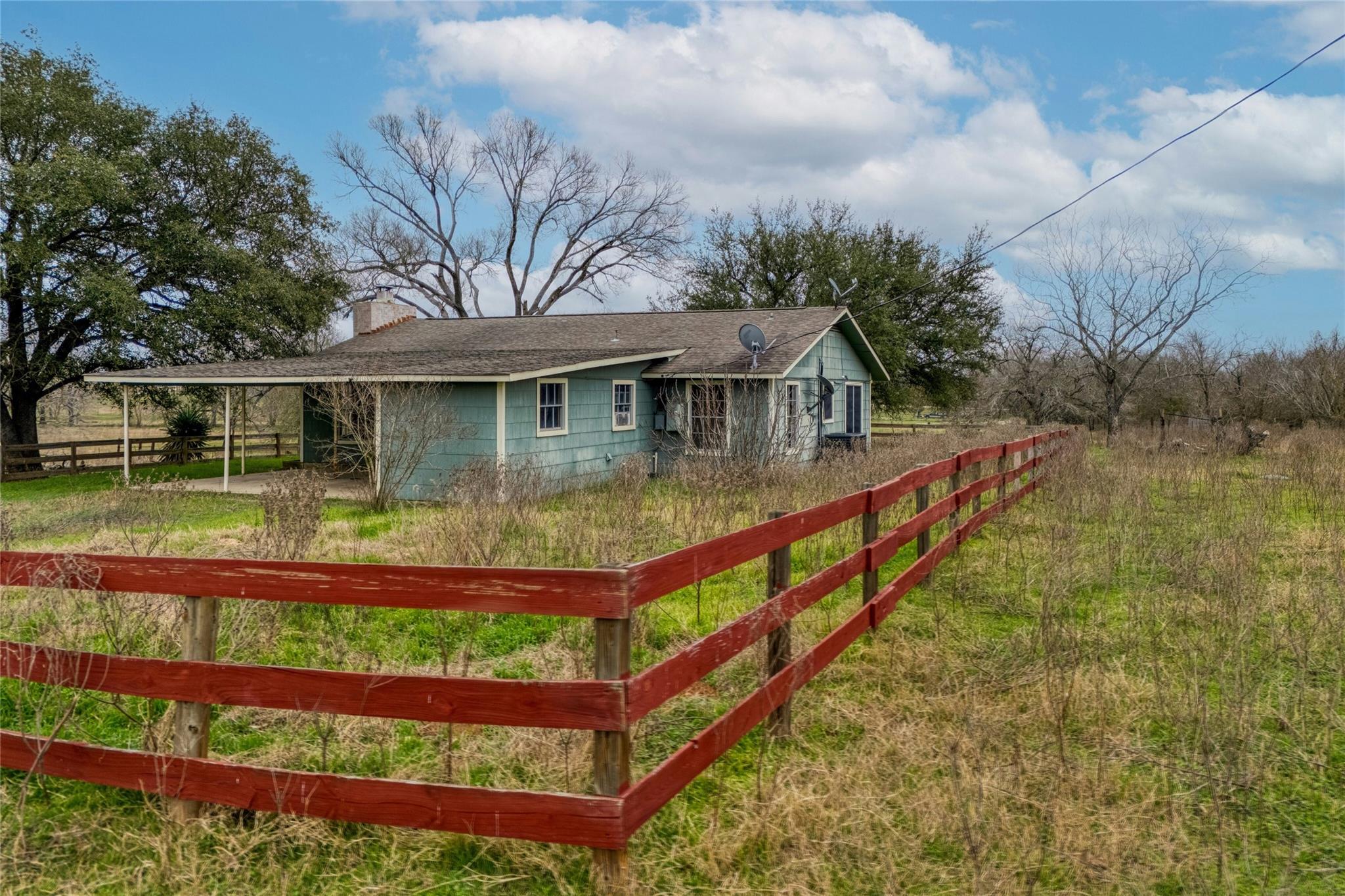 103 Robin LN