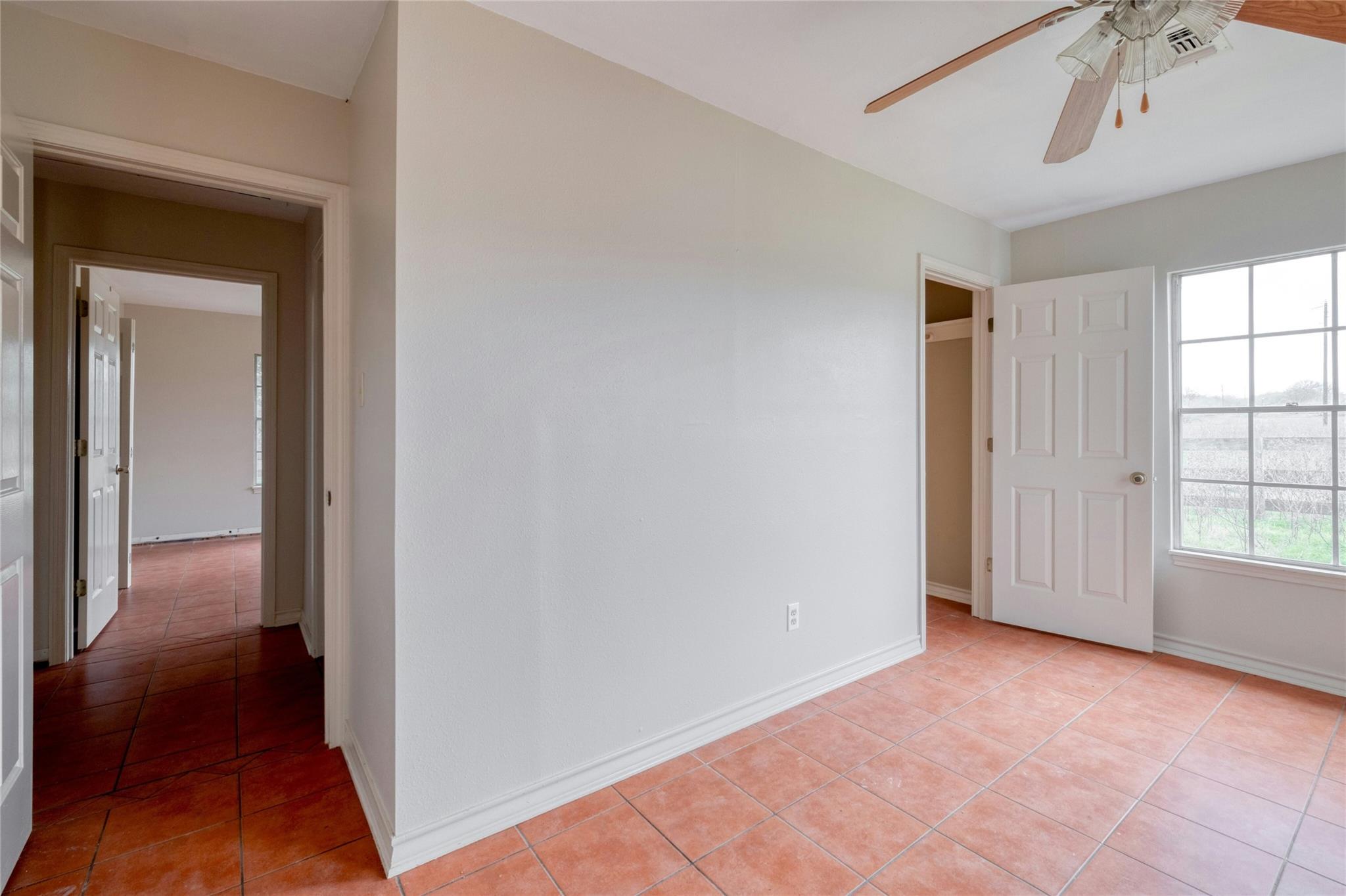 103 Robin LN