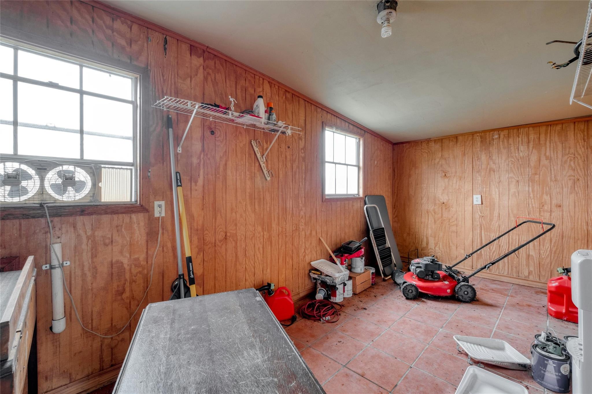 103 Robin LN