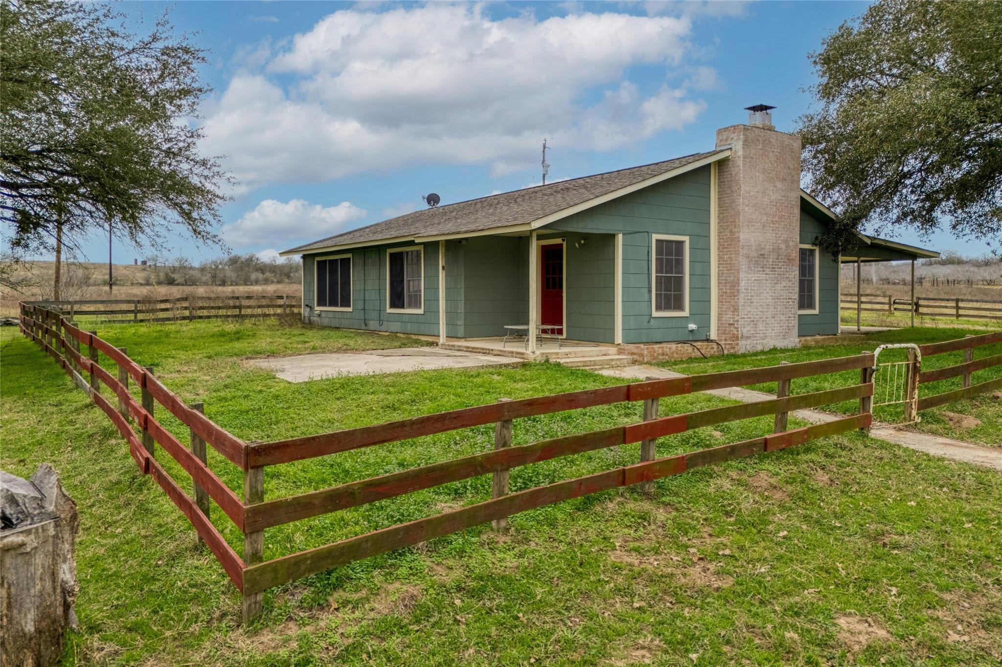 103 Robin LN