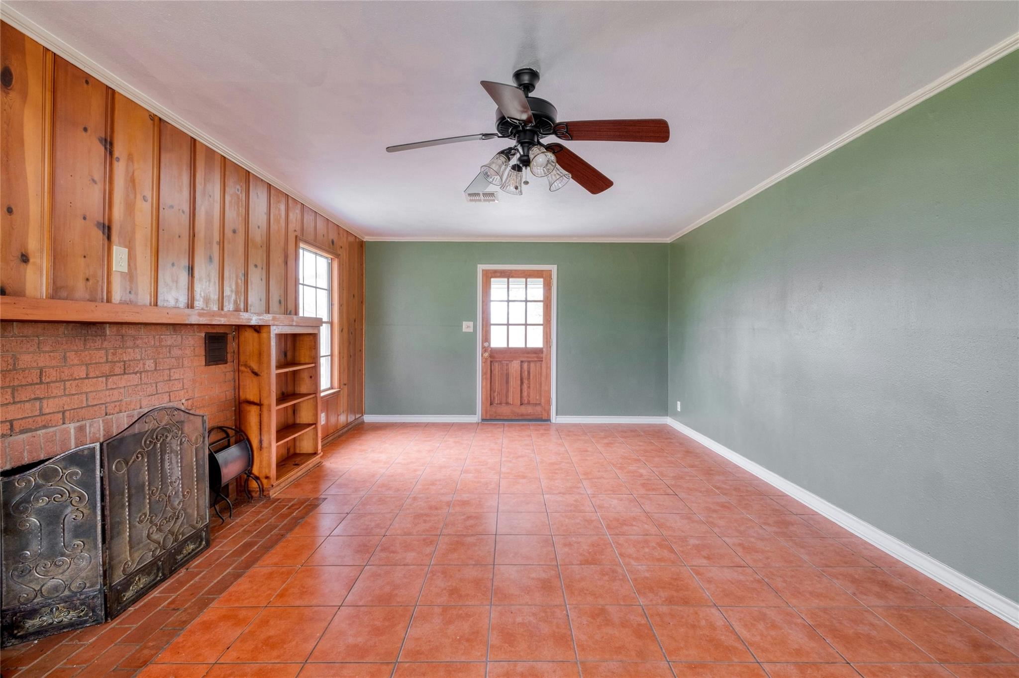 103 Robin LN