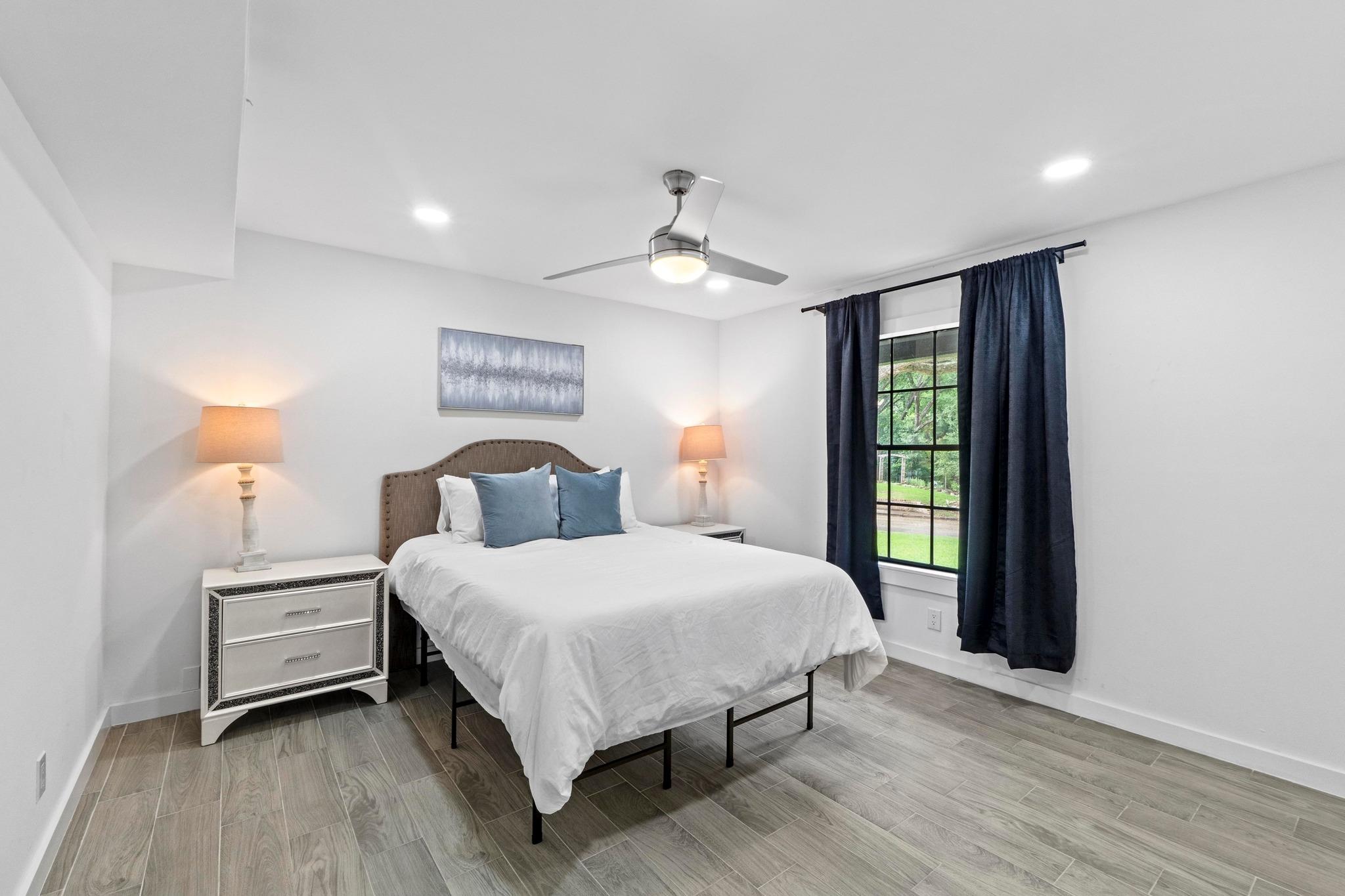 3520 Highland View DR