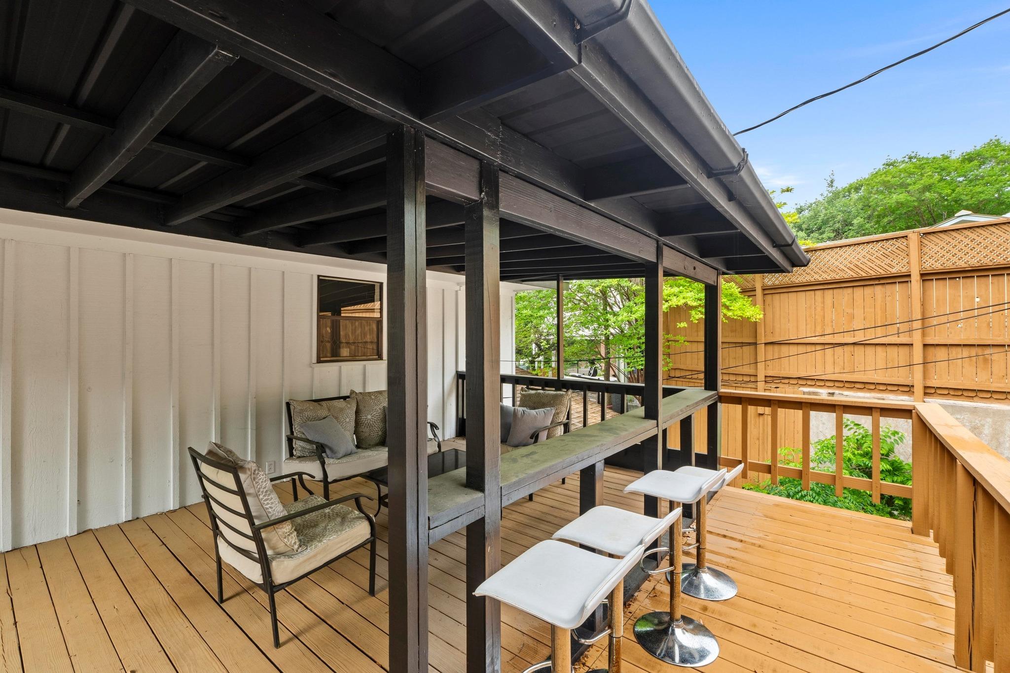 3520 Highland View DR