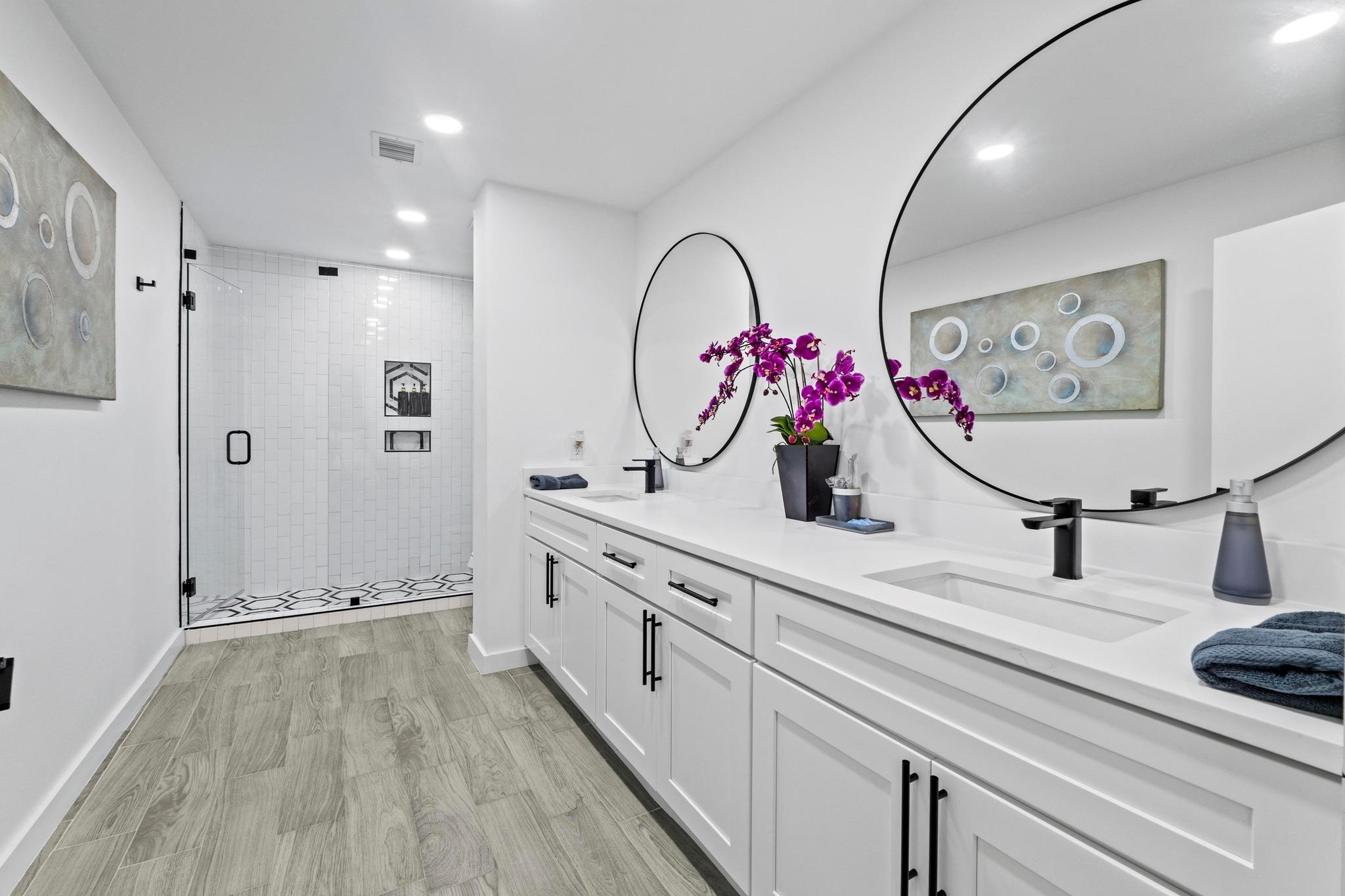 3520 Highland View DR