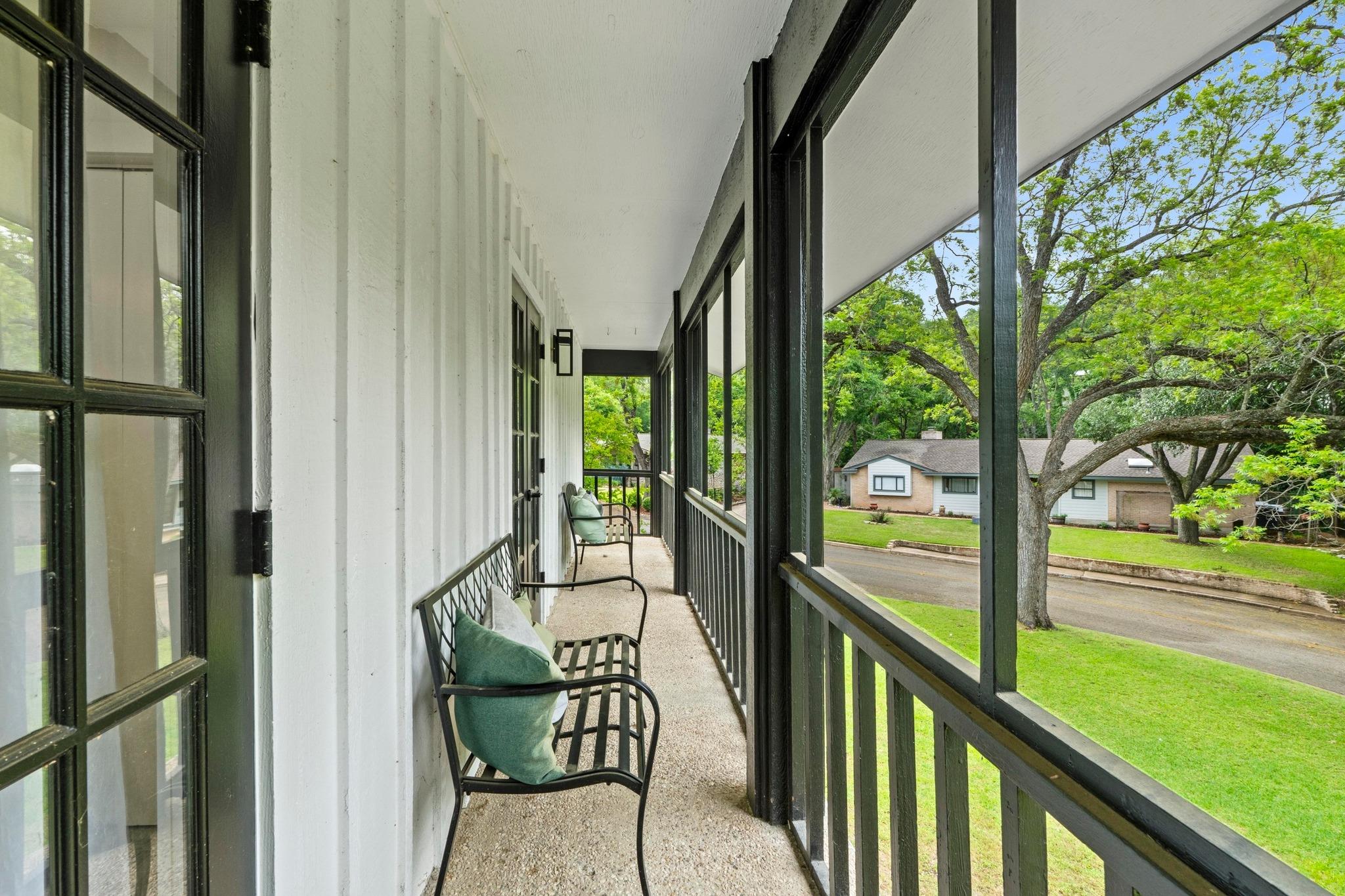 3520 Highland View DR