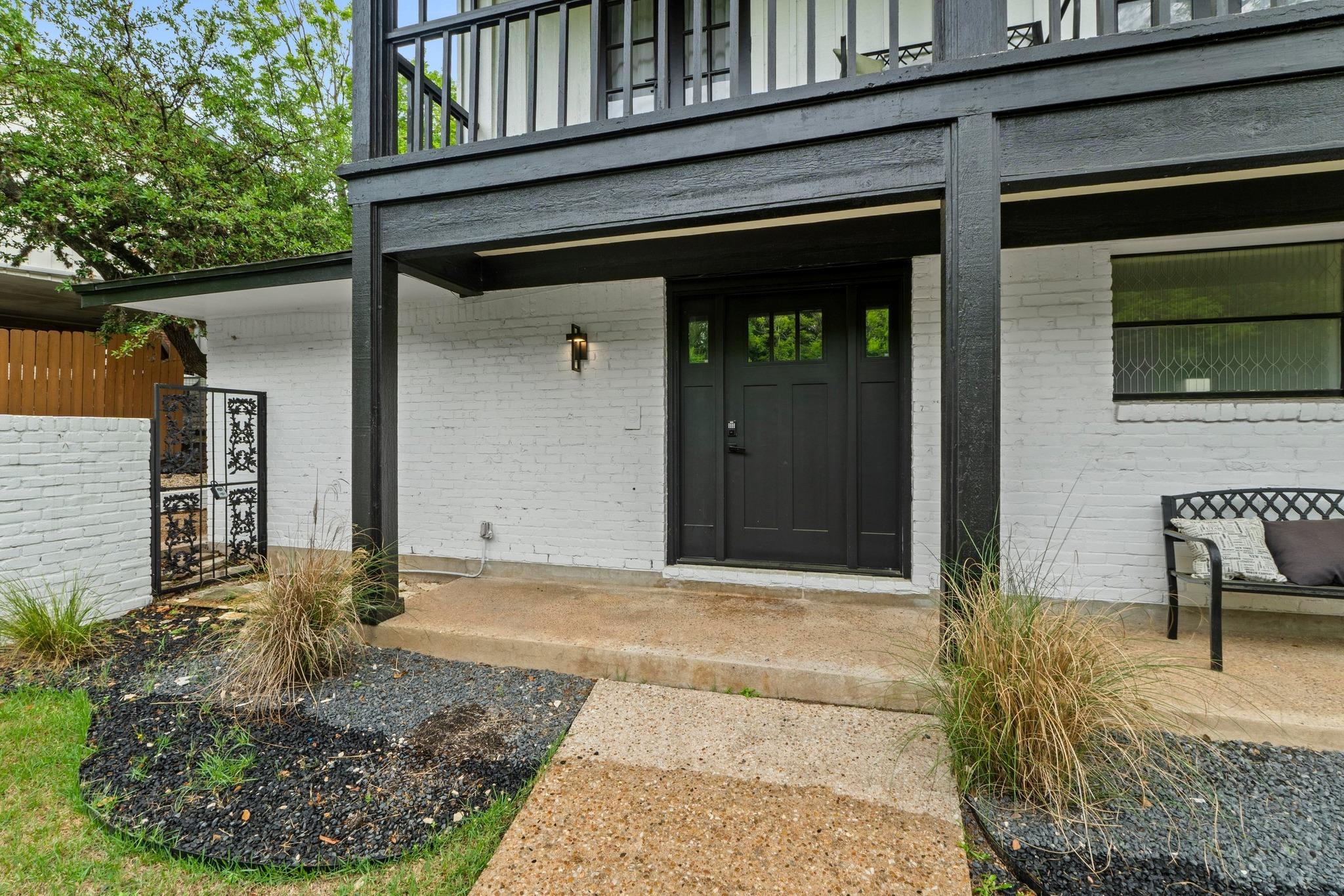 3520 Highland View DR