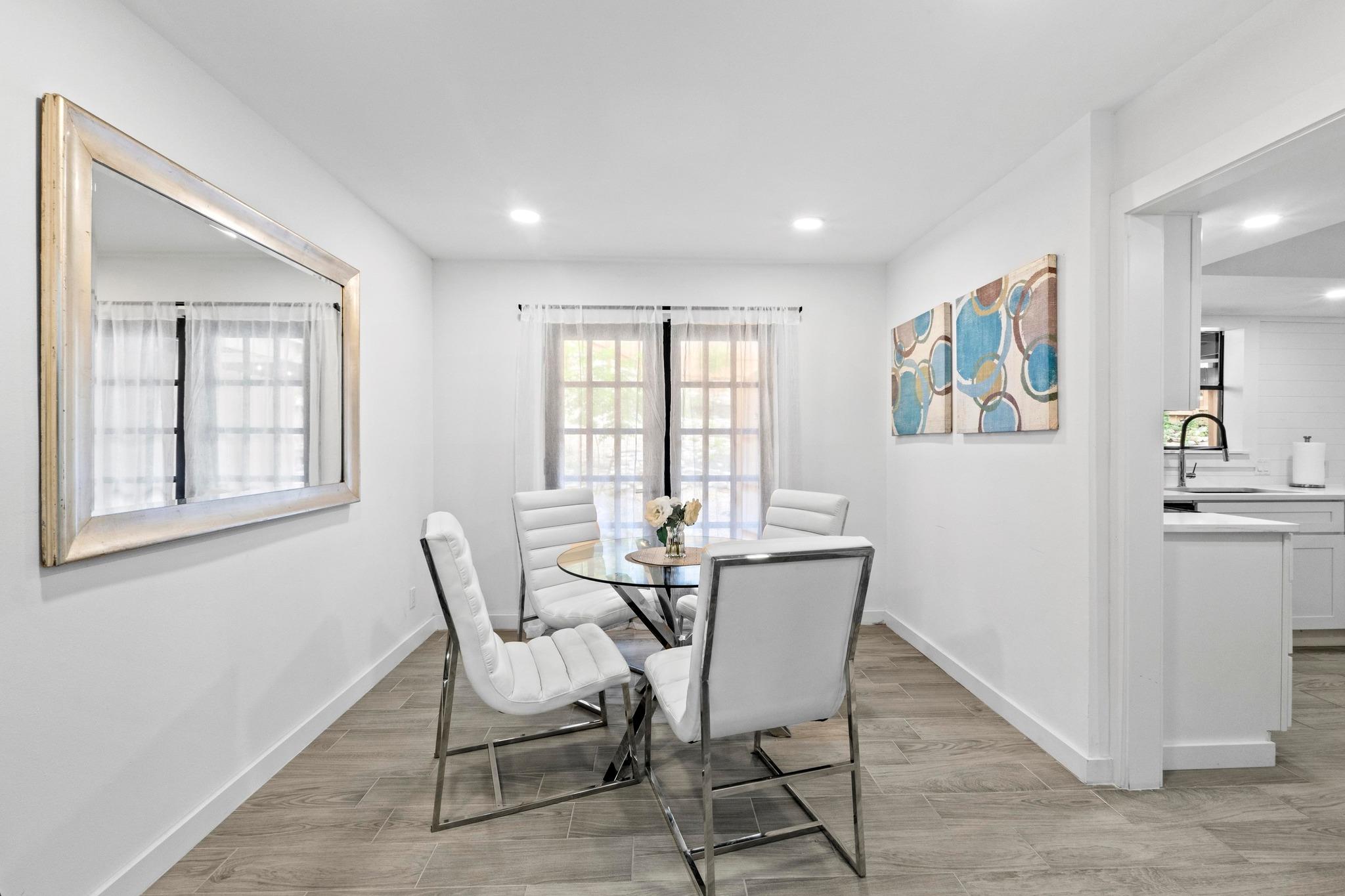 3520 Highland View DR