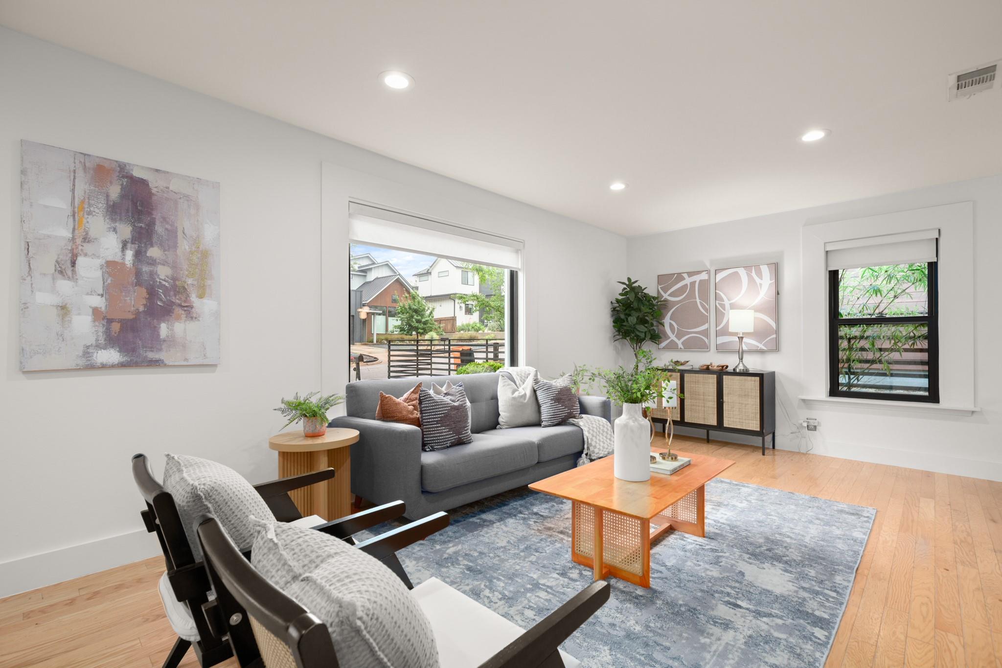 207 El Paso ST
