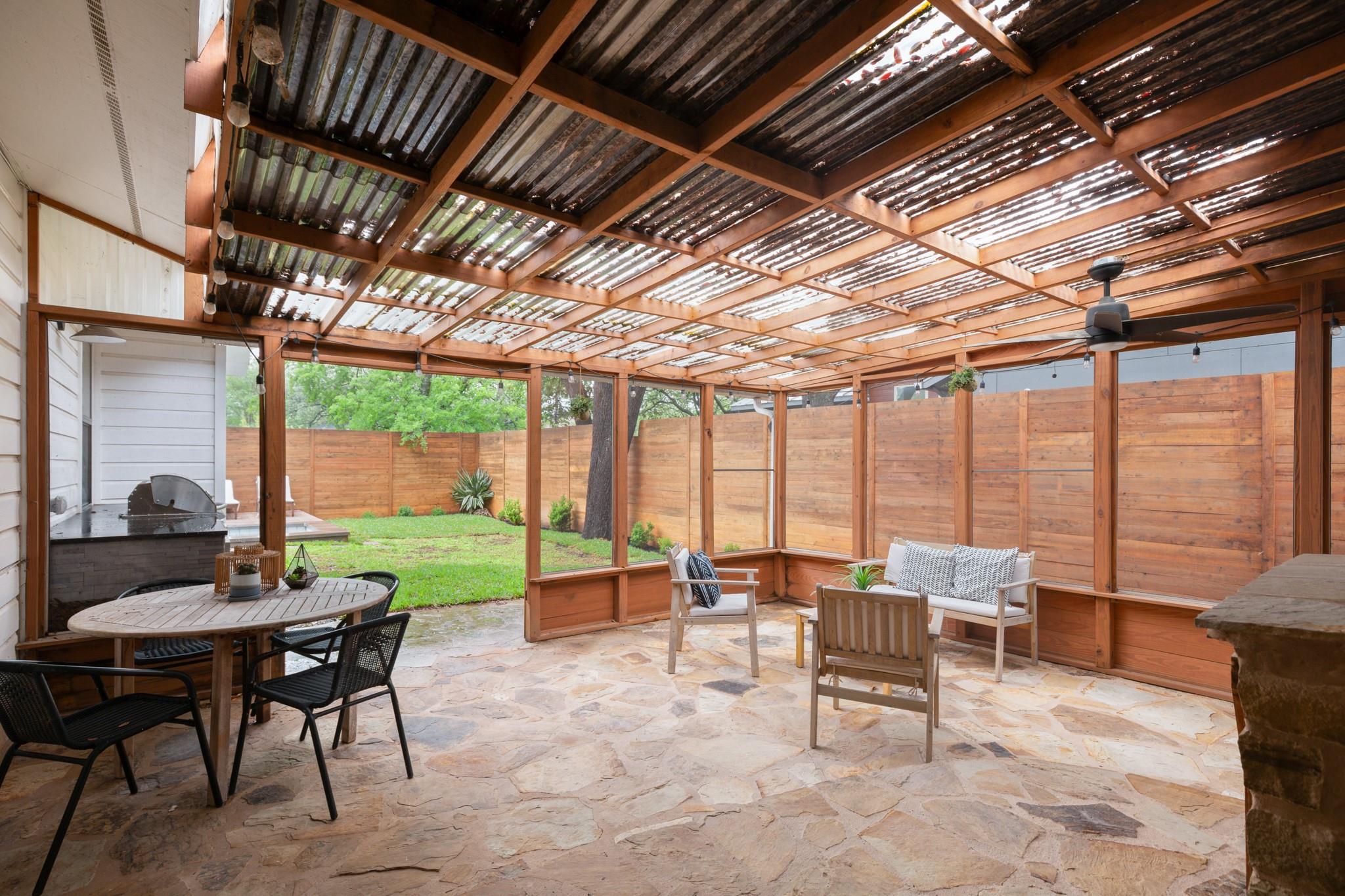207 El Paso ST