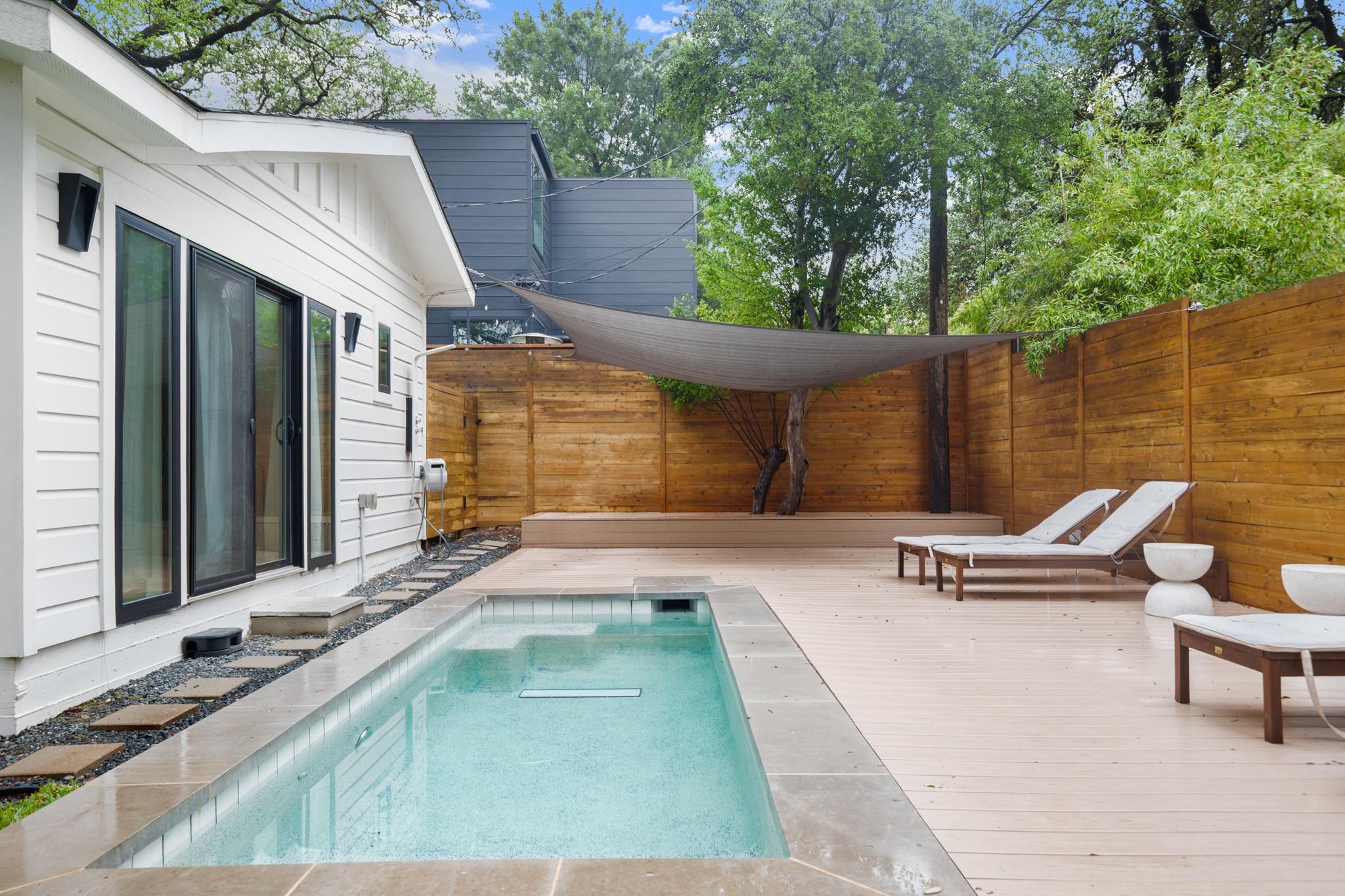 207 El Paso ST