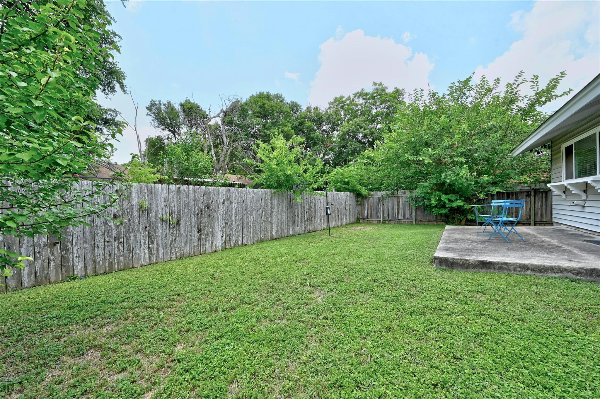607 Old Stone RD