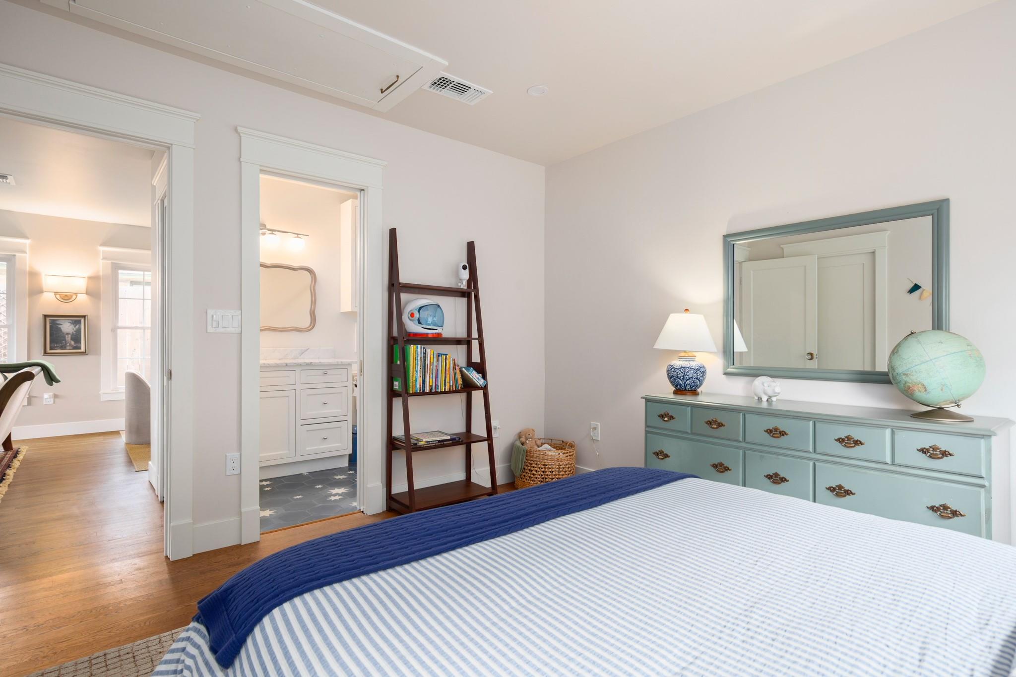 2109 Travis Heights BLVD