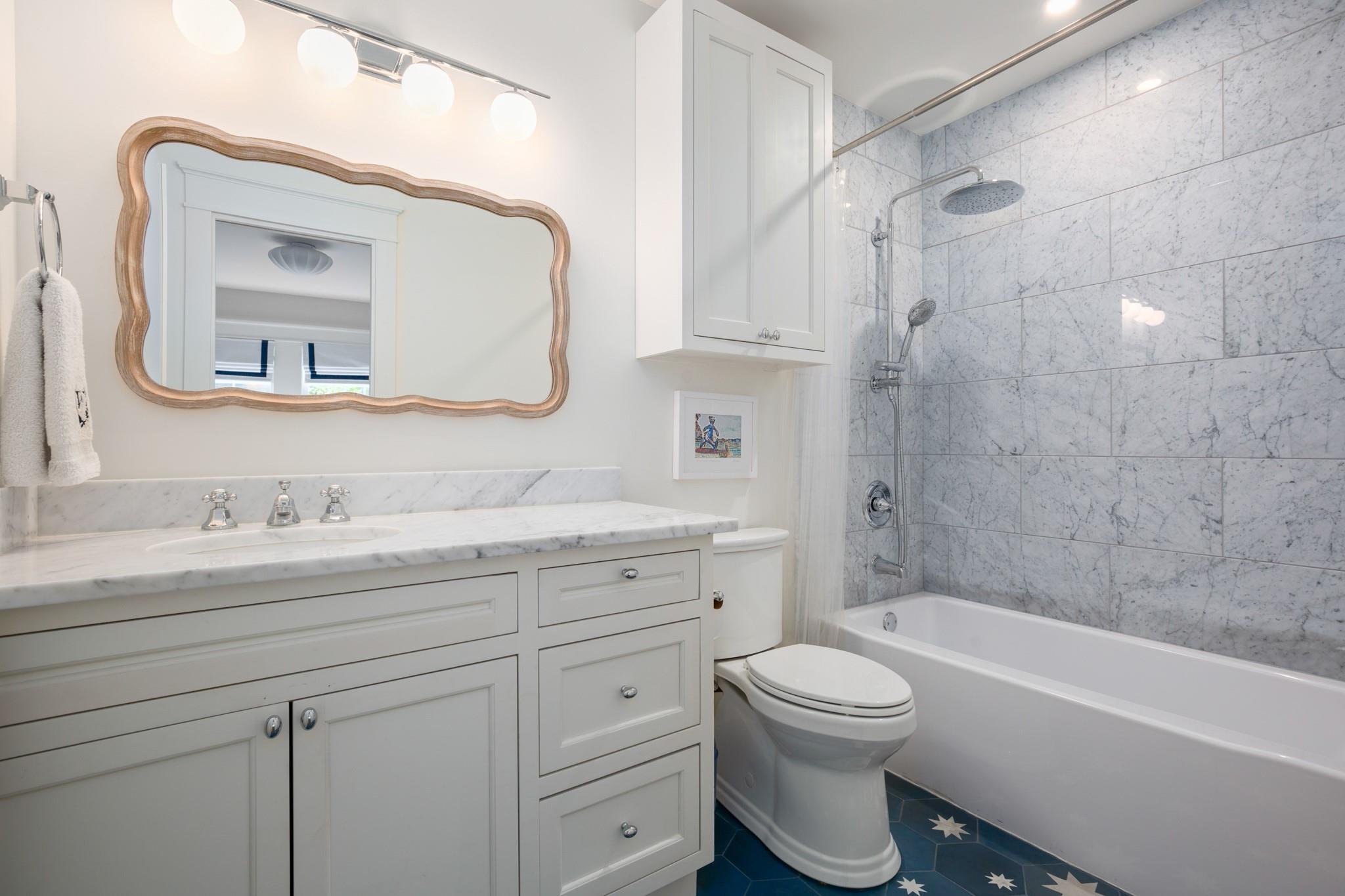 2109 Travis Heights BLVD