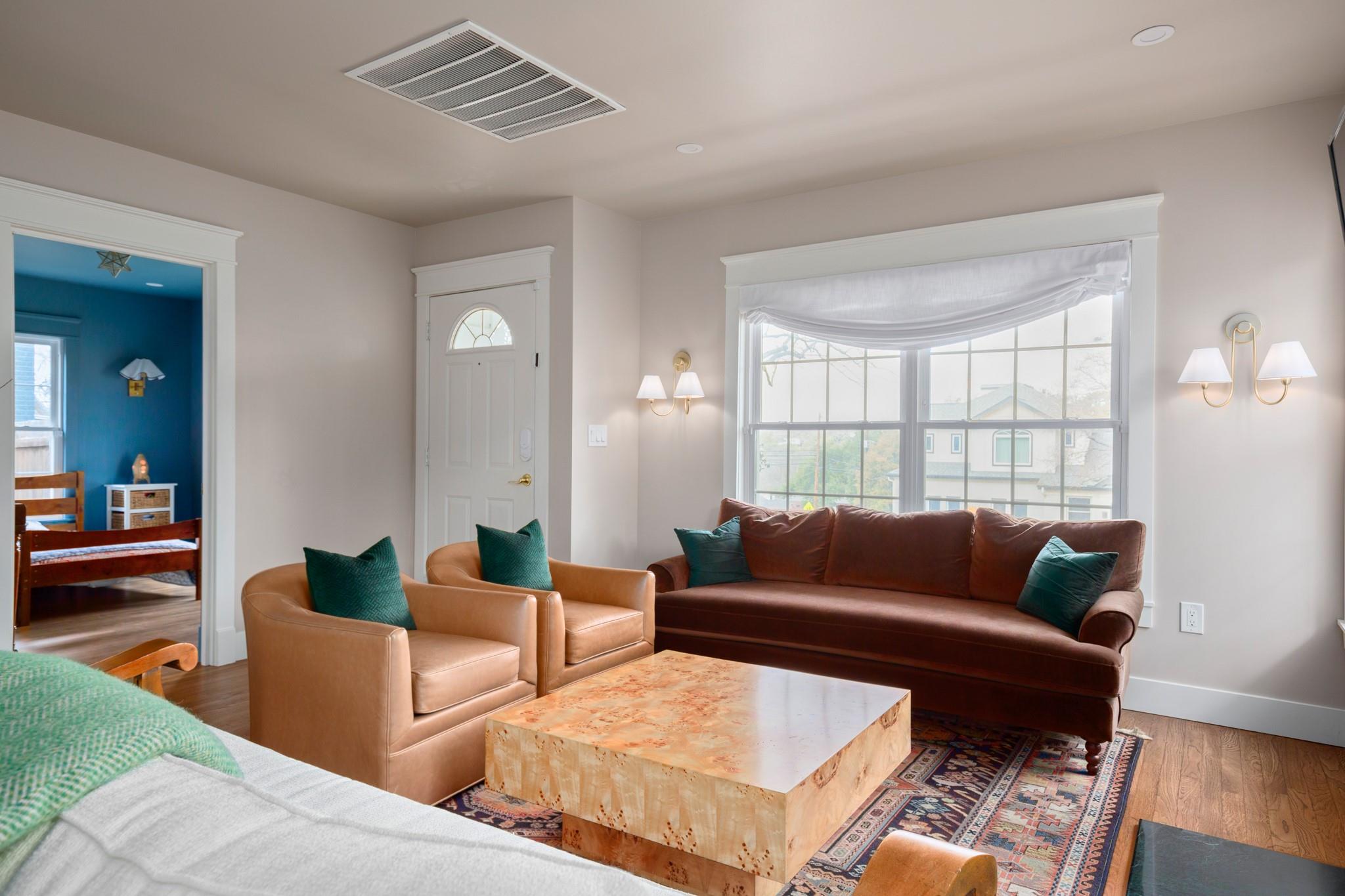 2109 Travis Heights BLVD