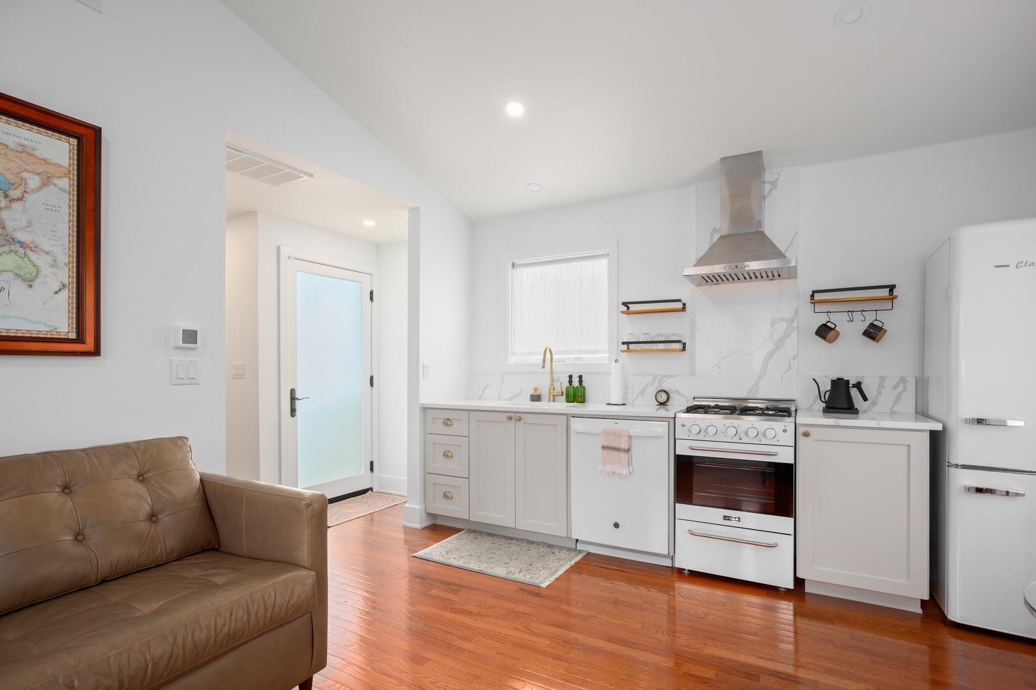 2109 Travis Heights BLVD