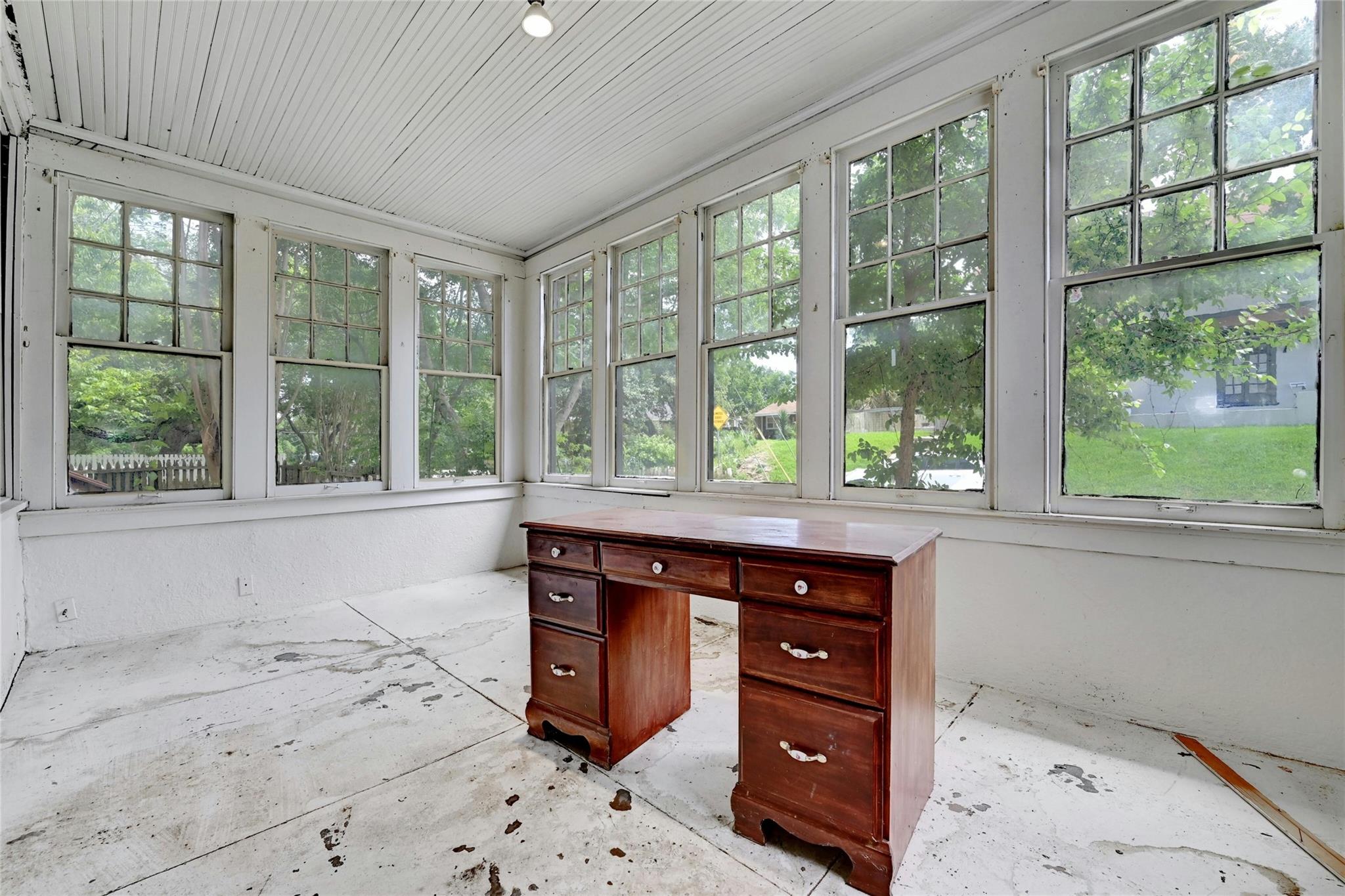 1109 Travis Height BLVD