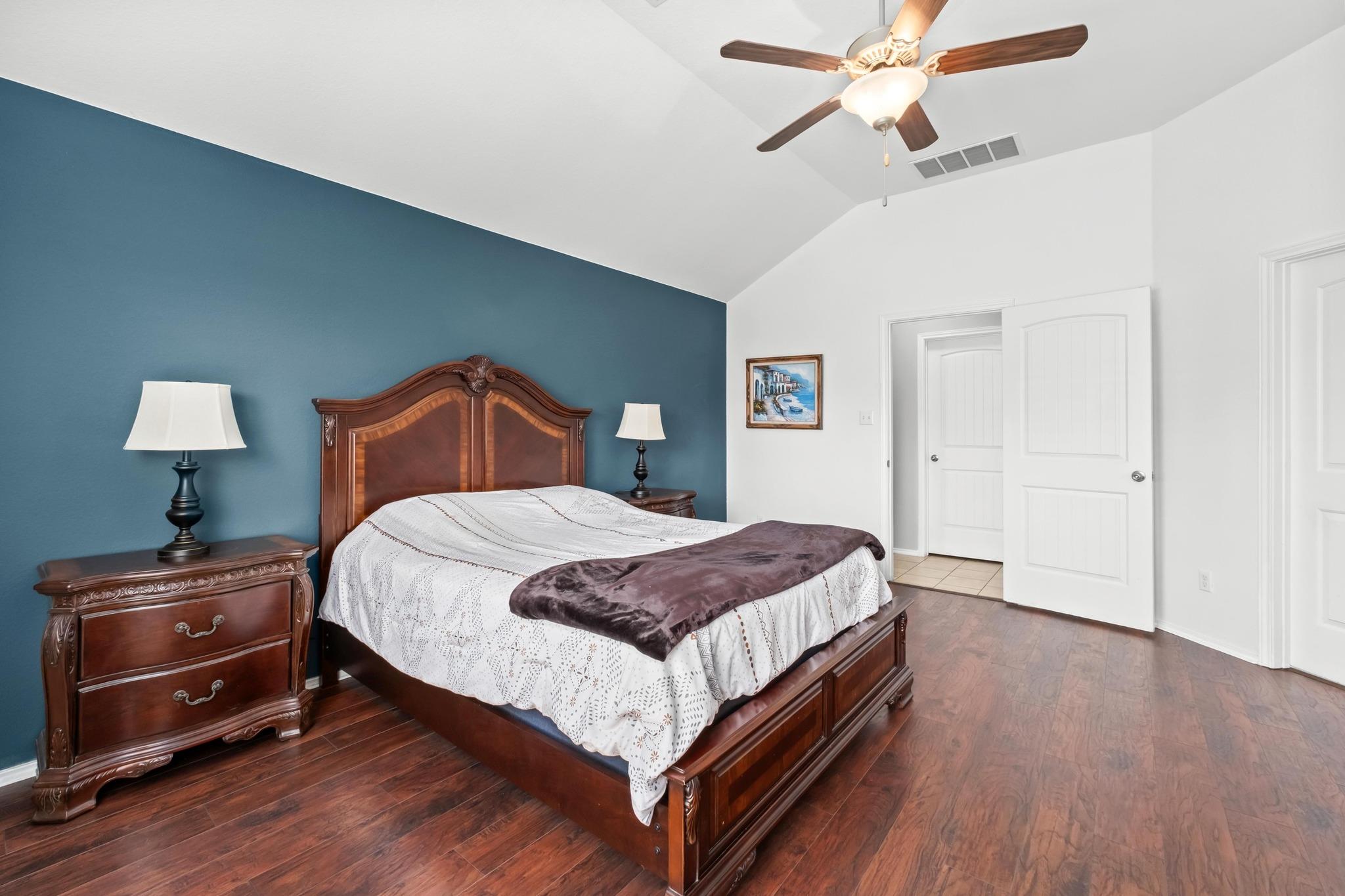 160 Vermilion Marble TRL