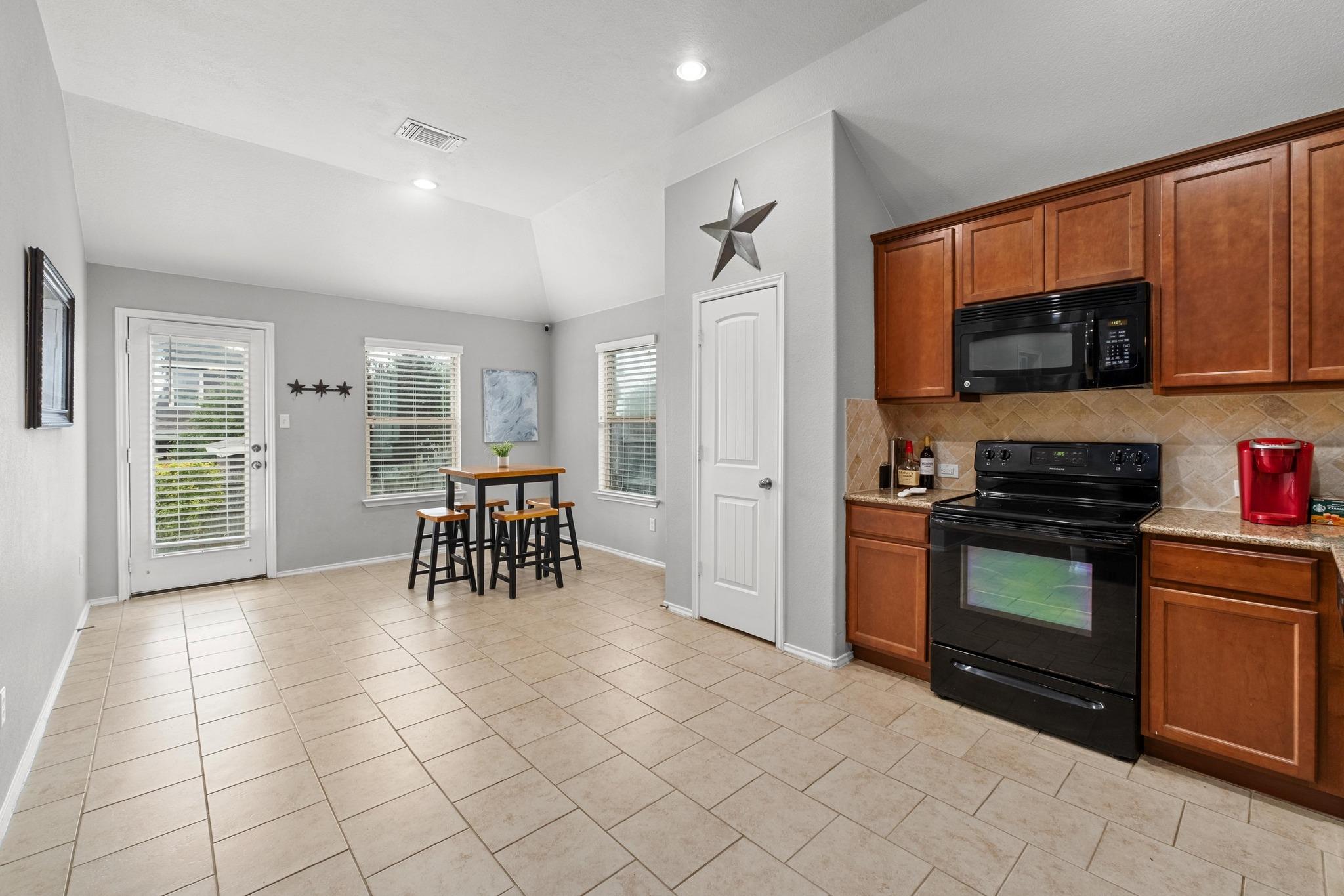 160 Vermilion Marble TRL