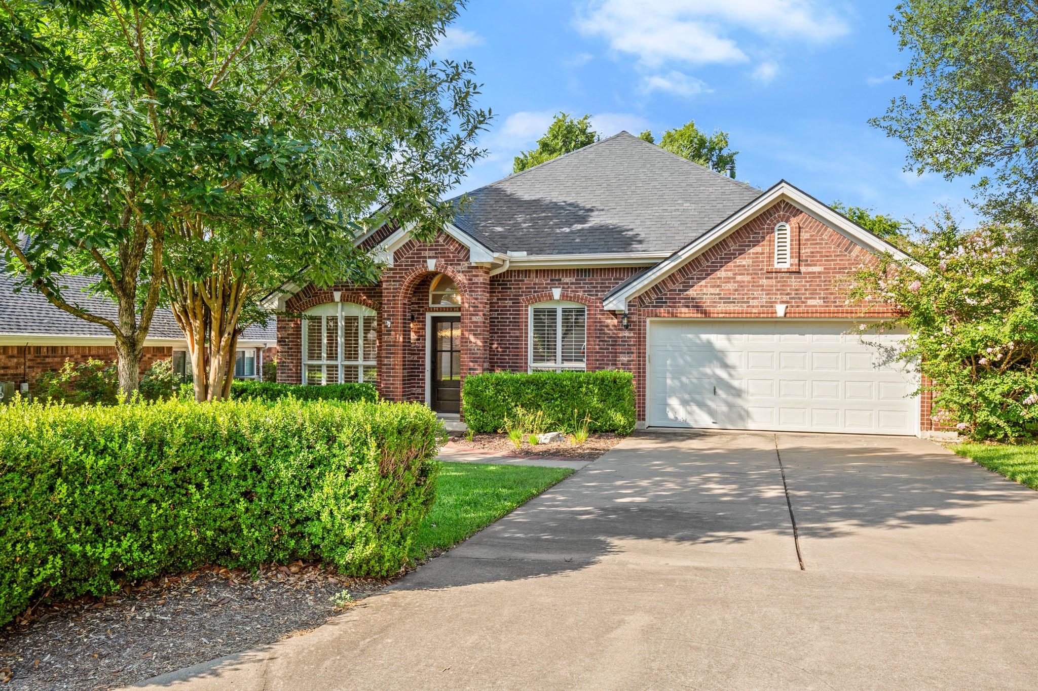 10807 Pinkney LN