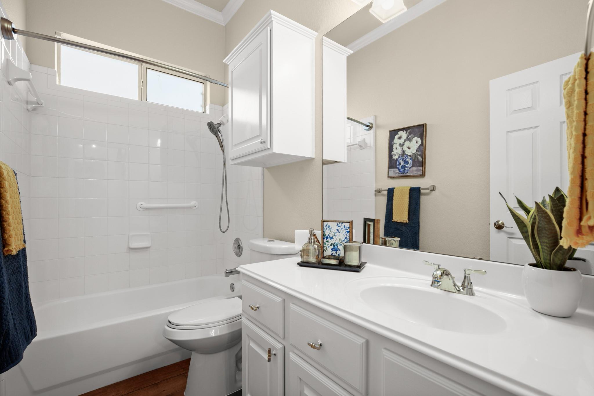 5000 Mission Oaks BLVD # 57