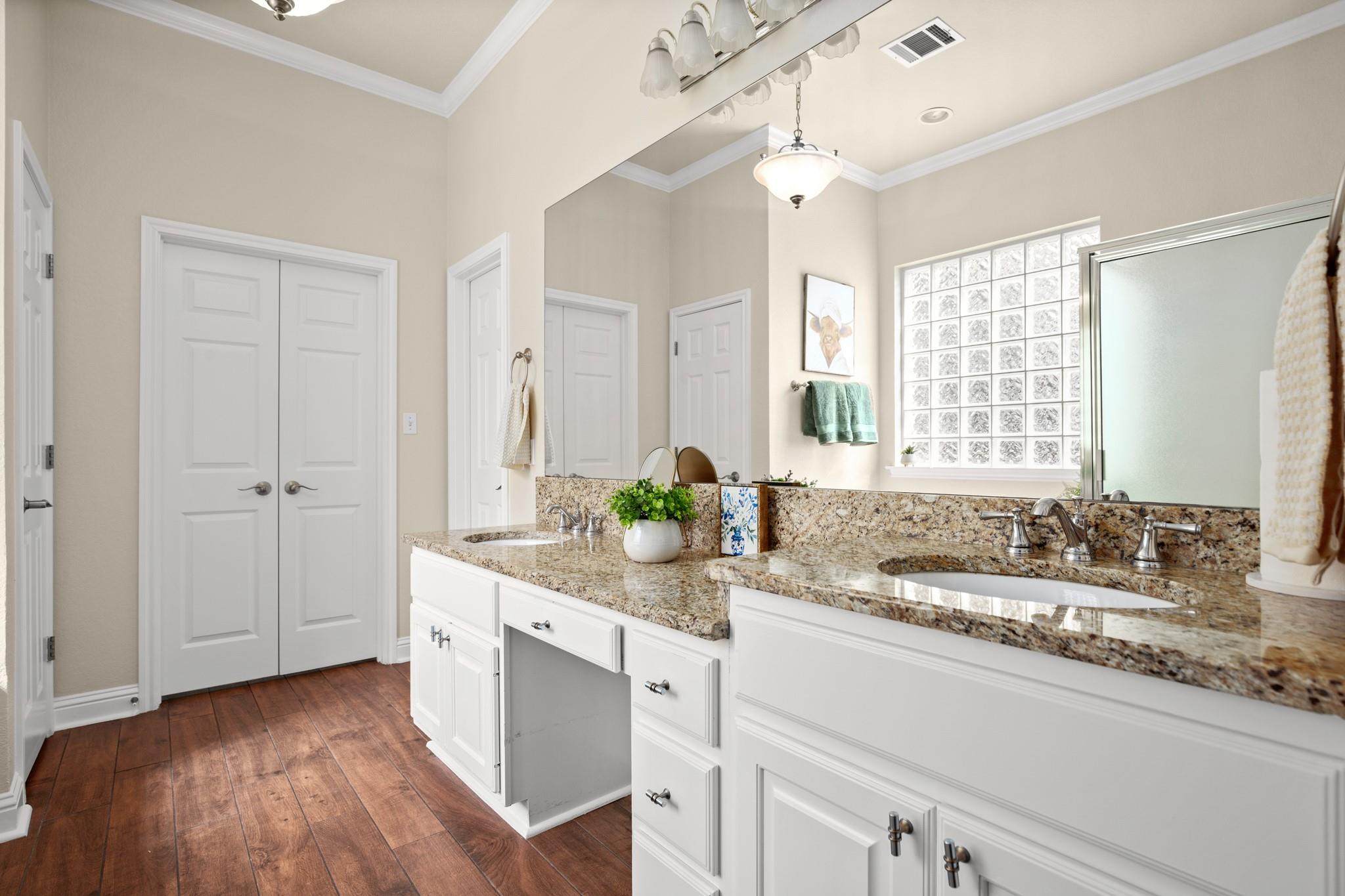 5000 Mission Oaks BLVD # 57