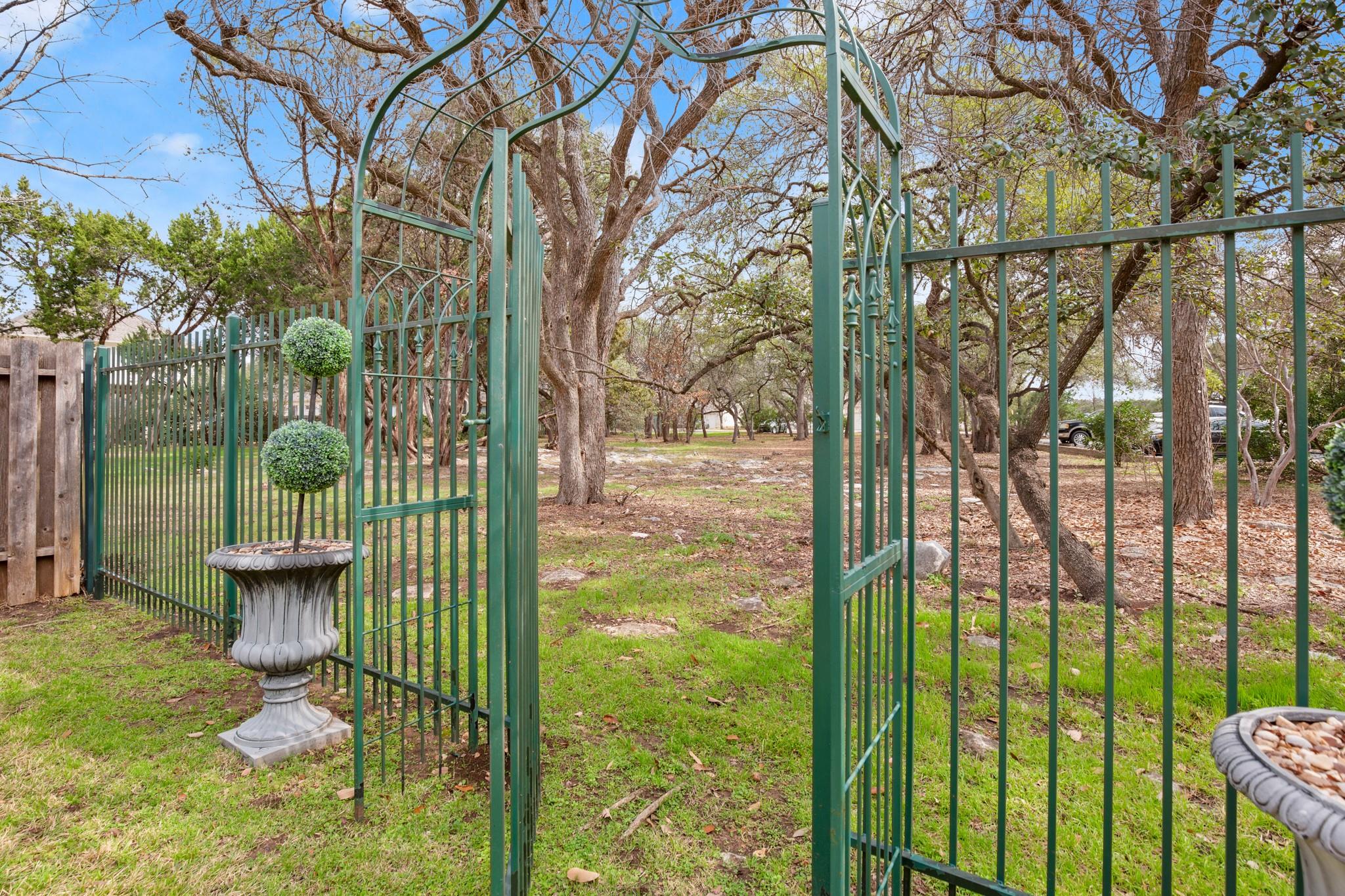 5000 Mission Oaks BLVD # 57