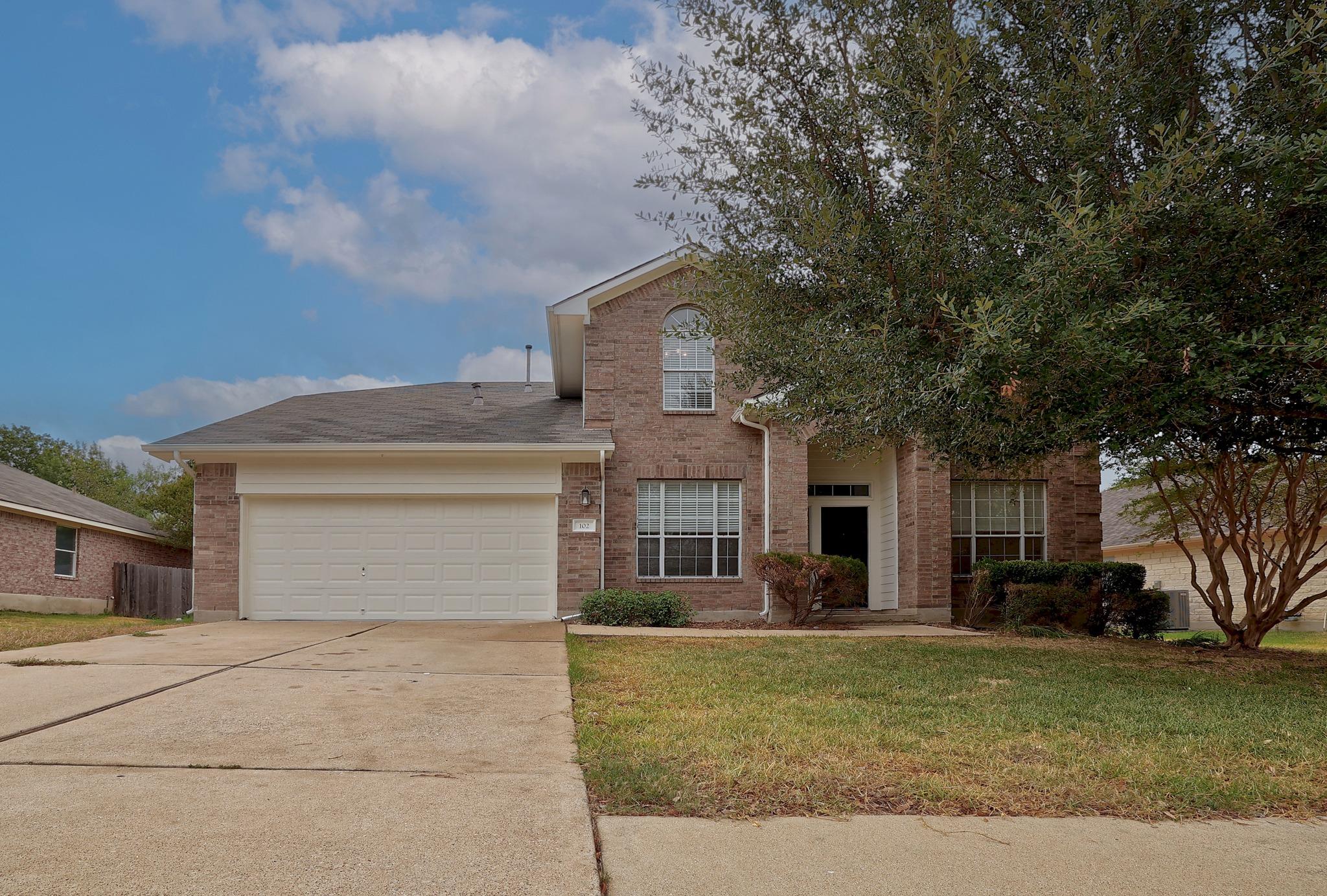 102 Chandler Pointe LOOP
