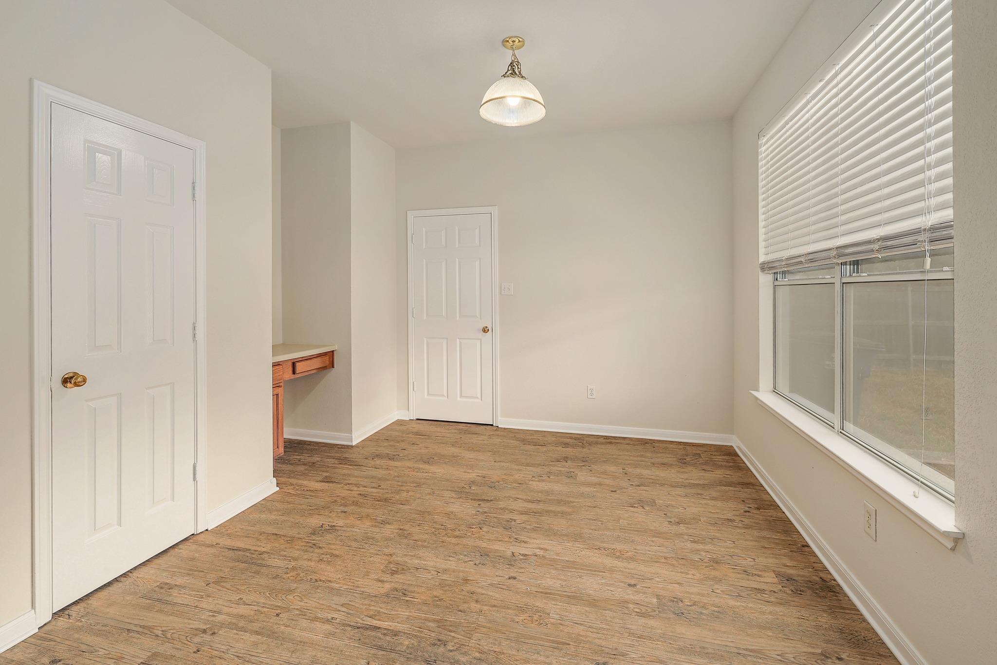 102 Chandler Pointe LOOP