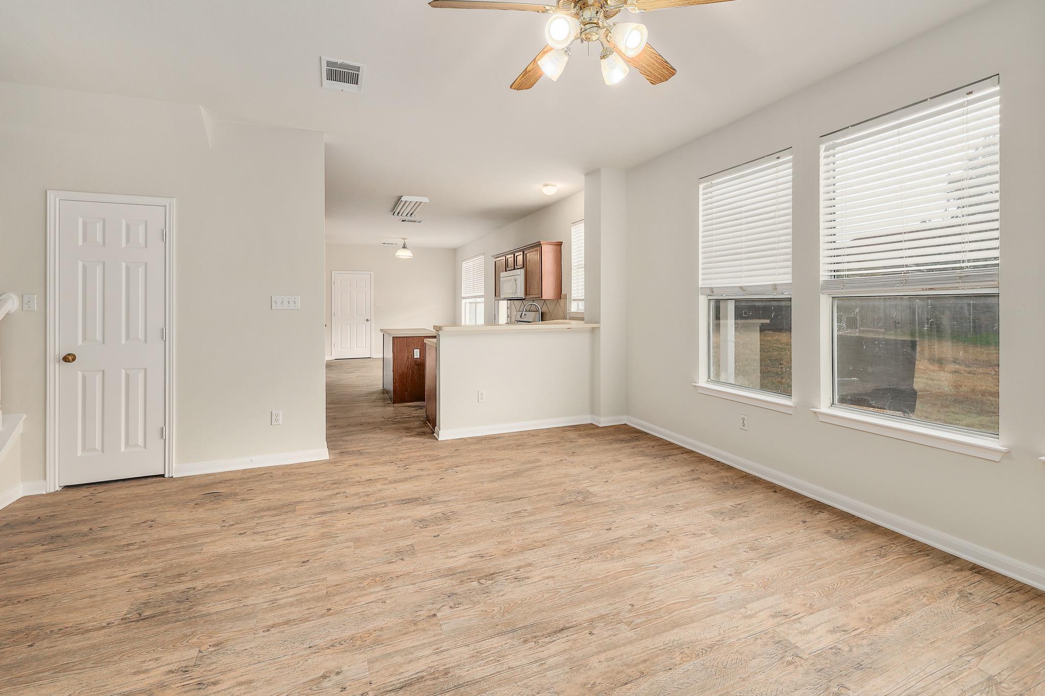 102 Chandler Pointe LOOP