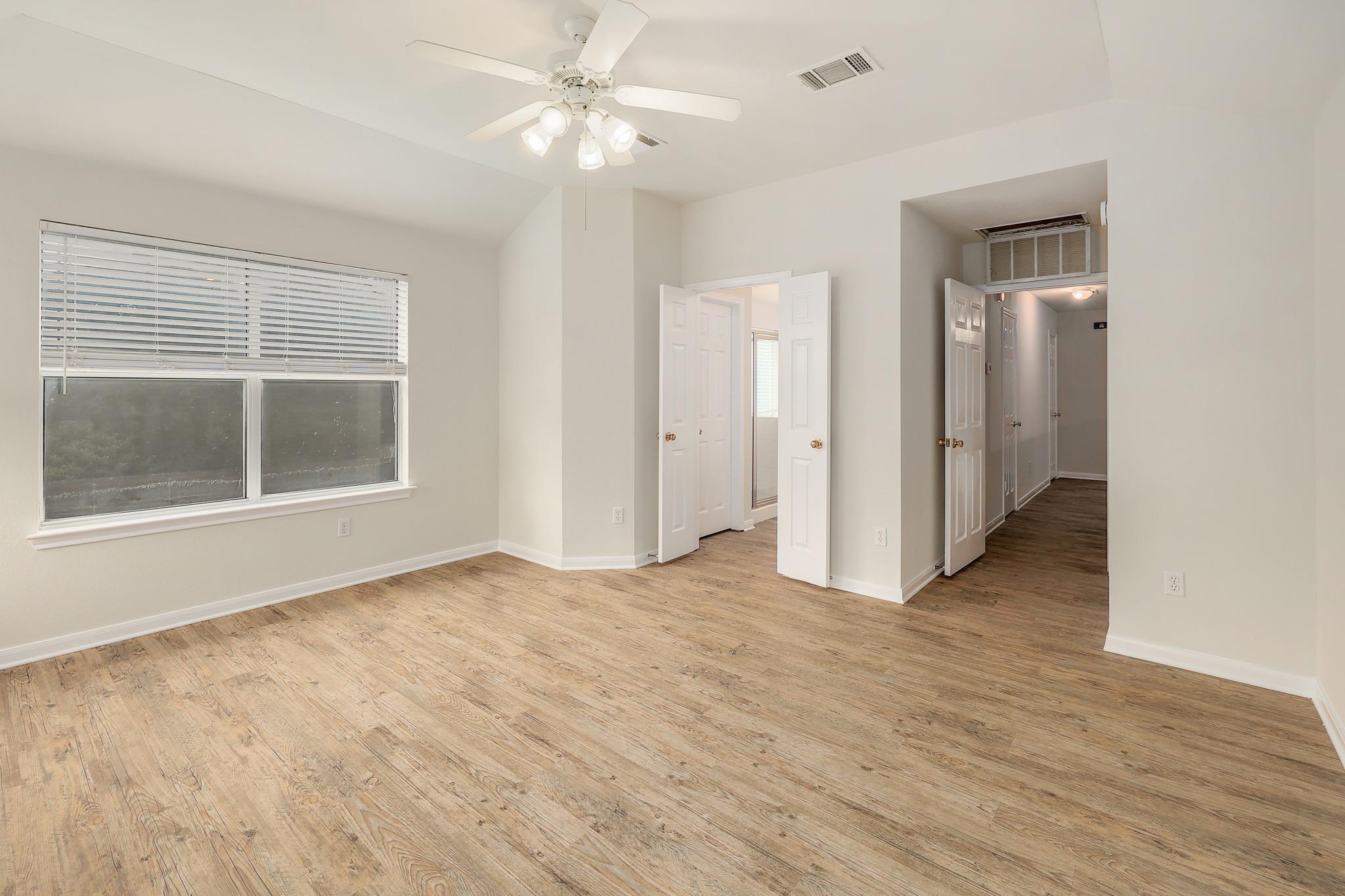 102 Chandler Pointe LOOP