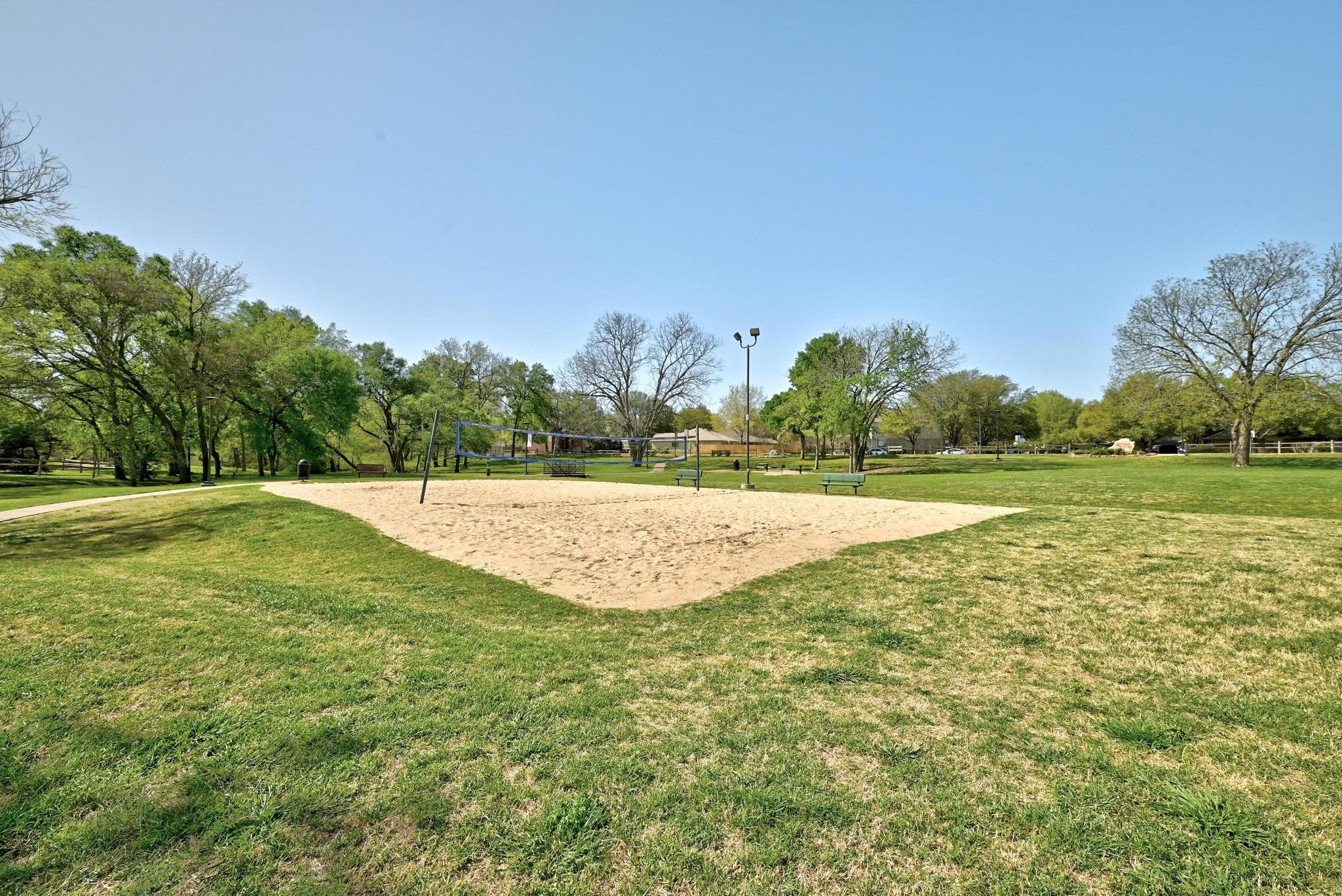 102 Chandler Pointe LOOP