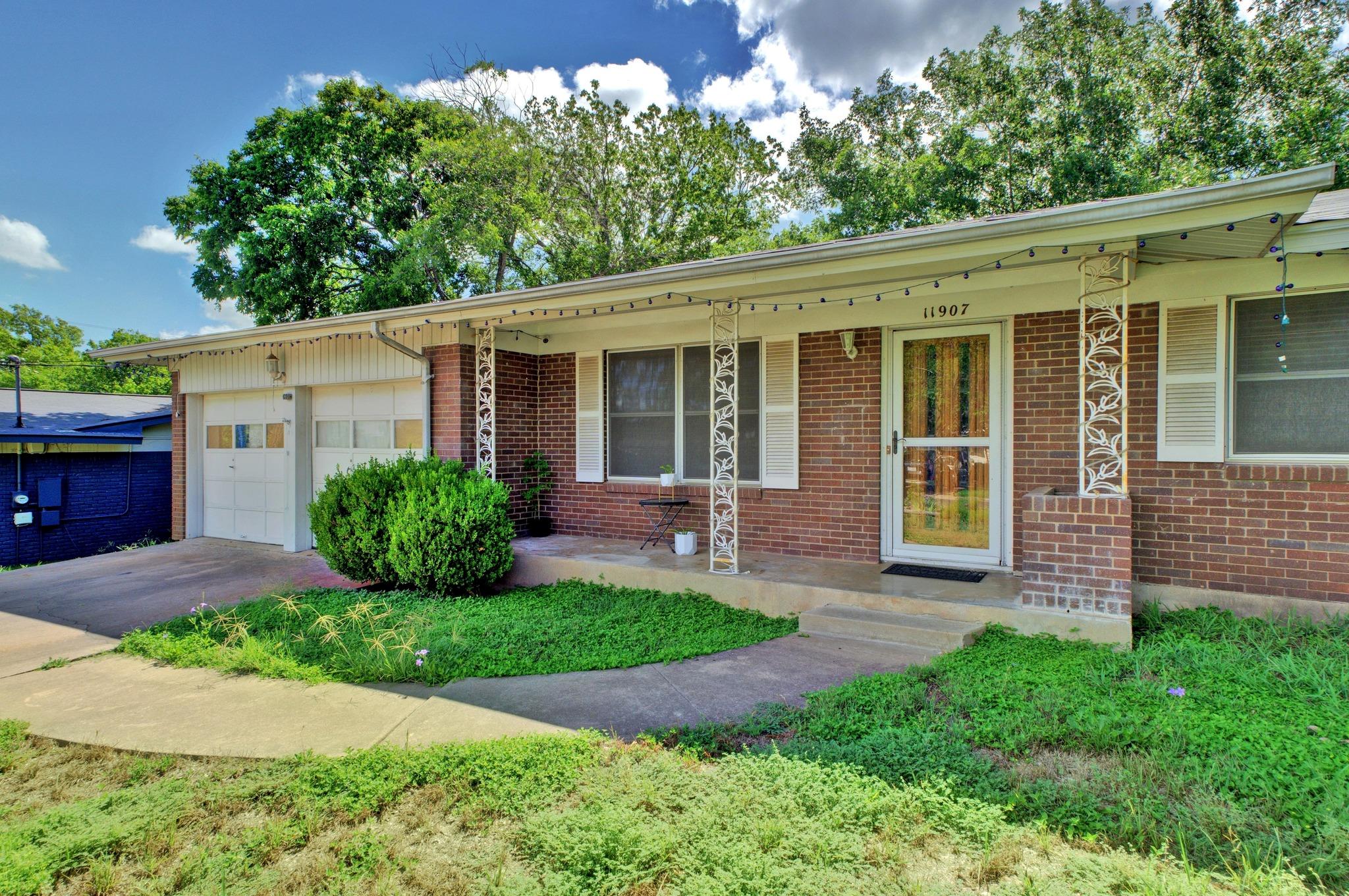 11907 Oak TRL