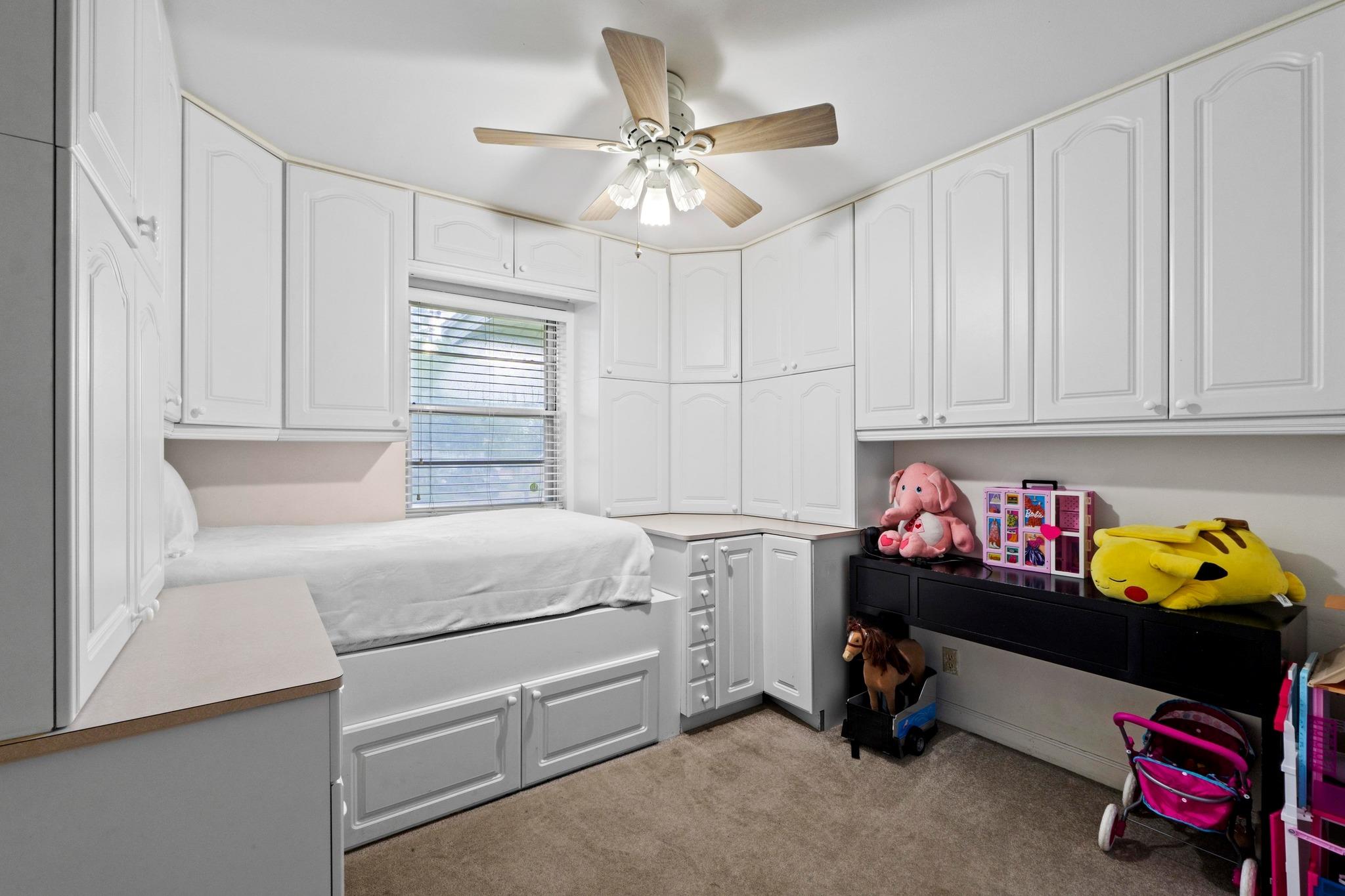 11907 Oak TRL