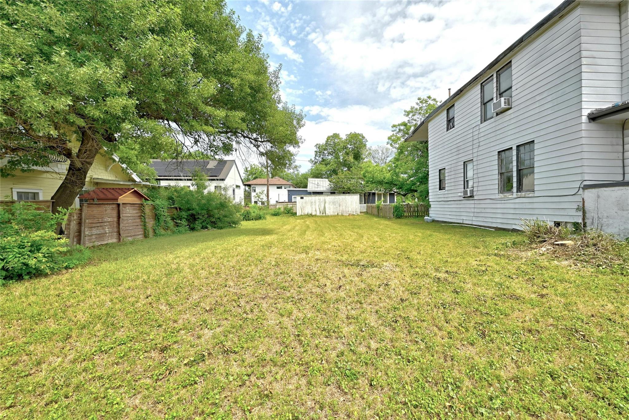 1107 Travis Heights BLVD