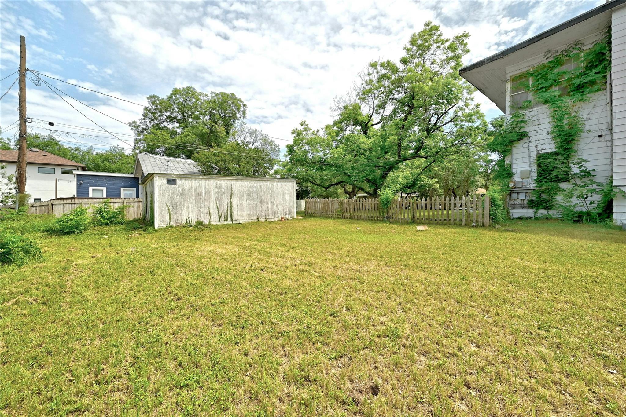 1107 Travis Heights BLVD