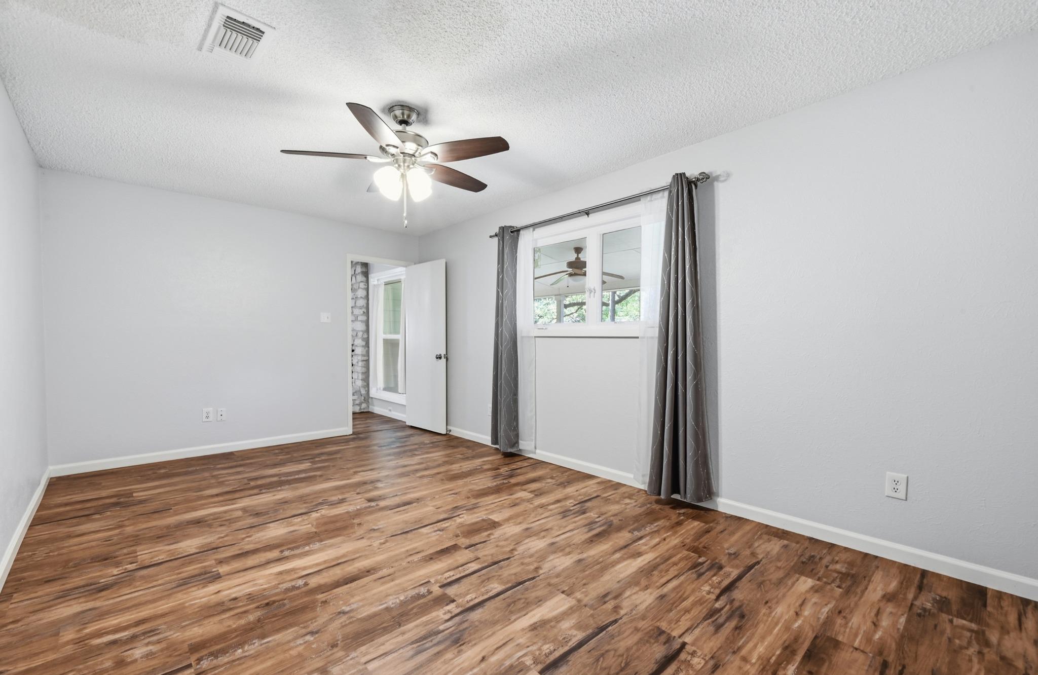 5509 Porsche LN