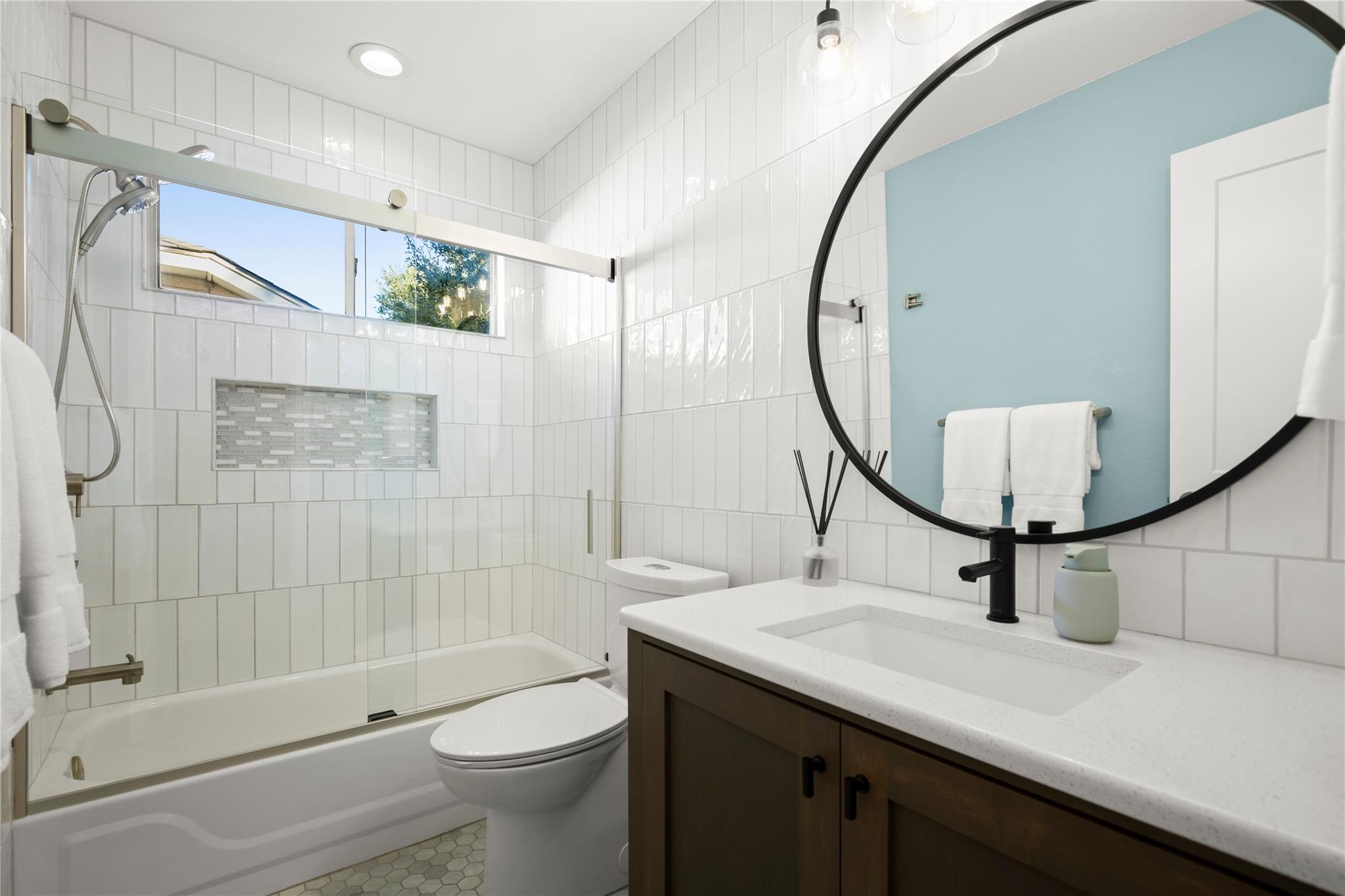 1301 Canon Yeomans TRL