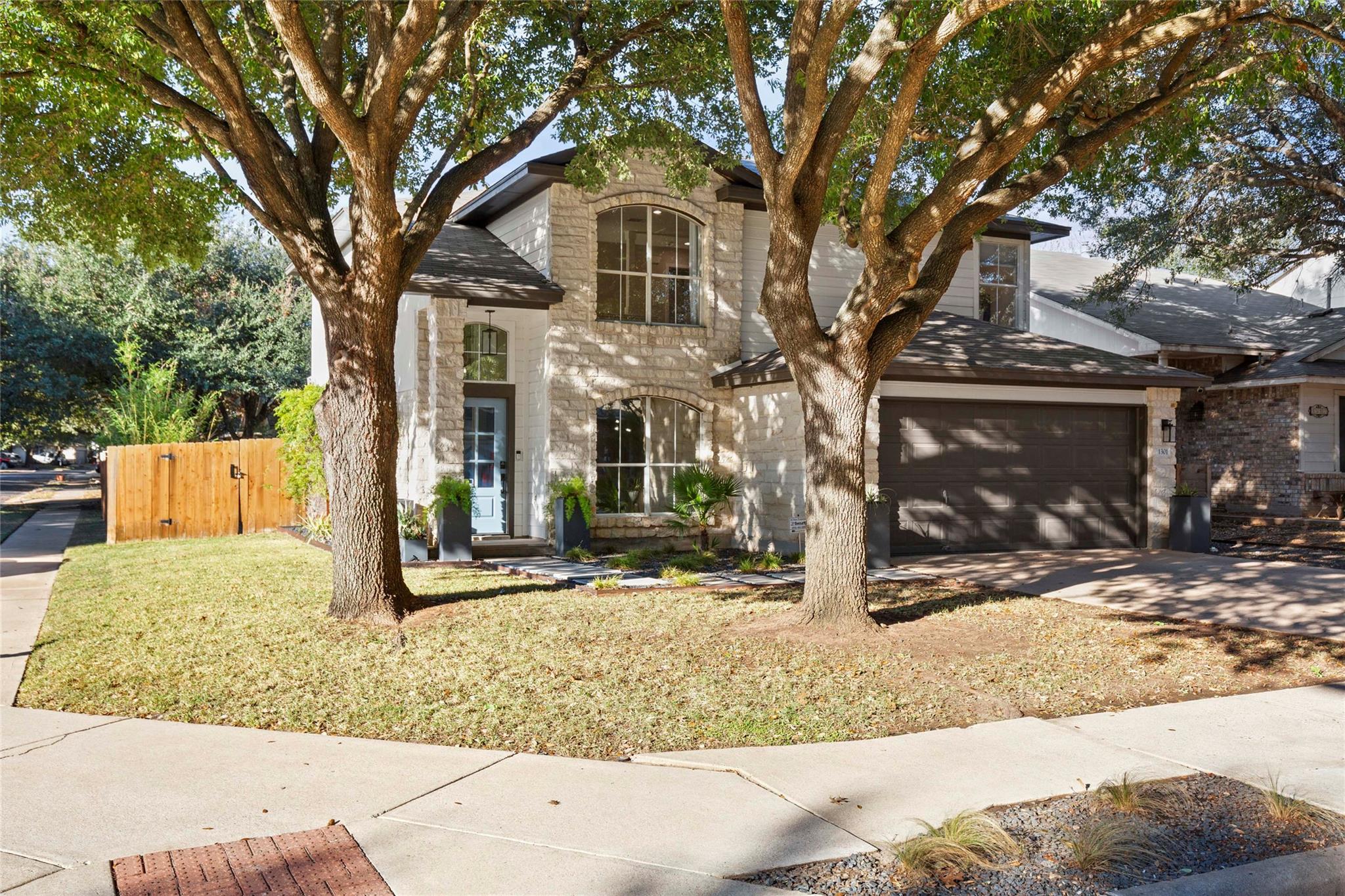 1301 Canon Yeomans TRL