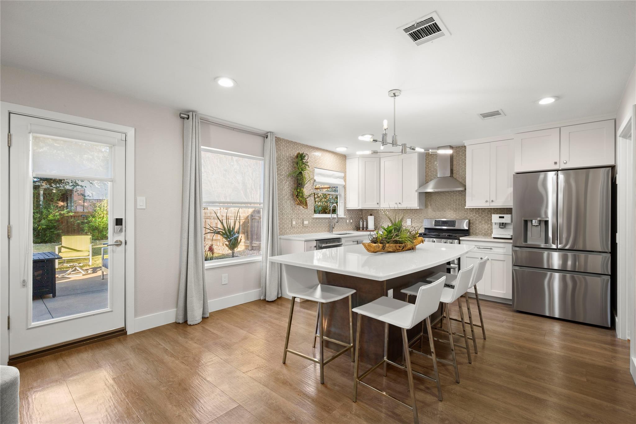 1301 Canon Yeomans TRL