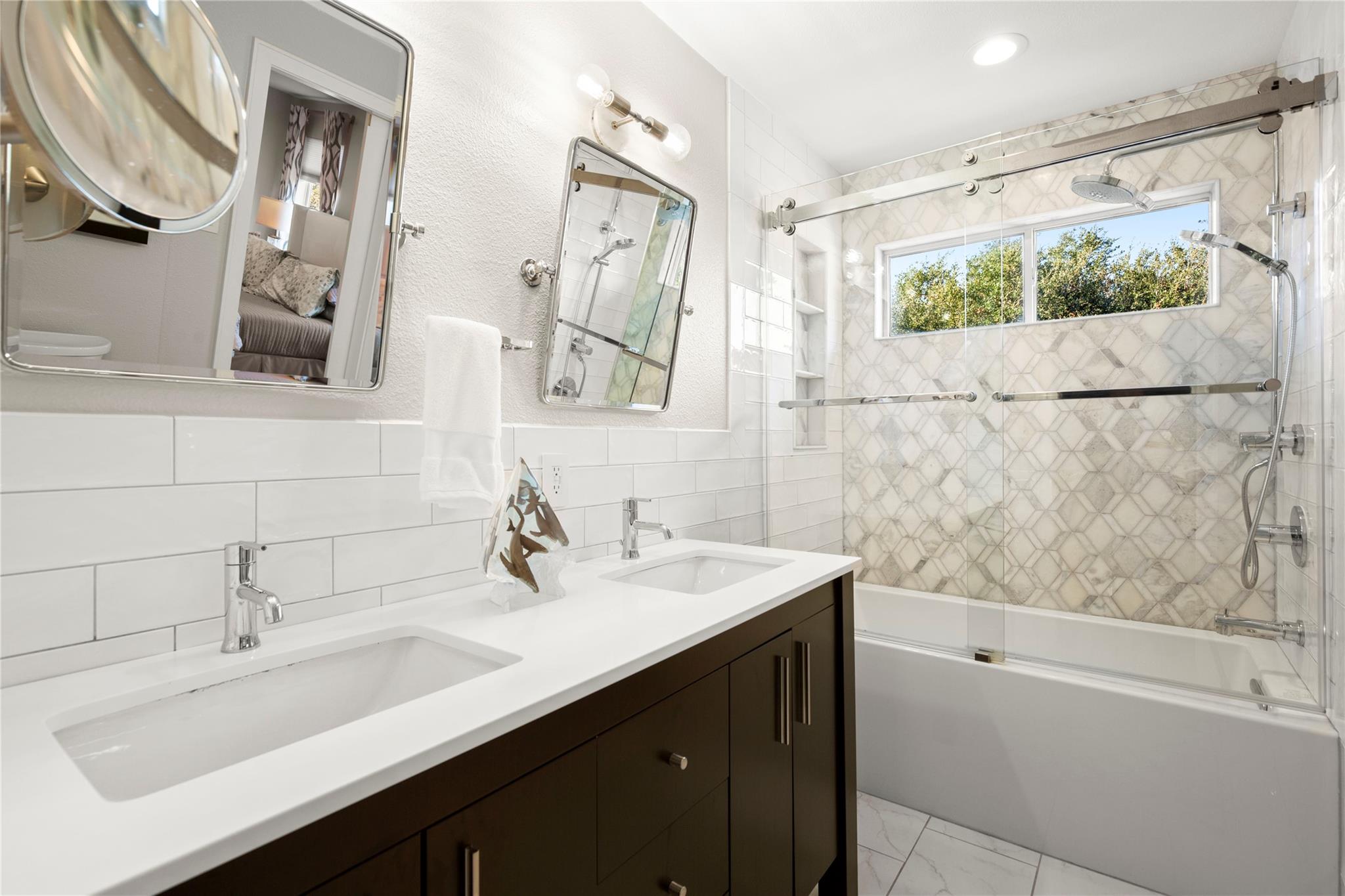 1301 Canon Yeomans TRL