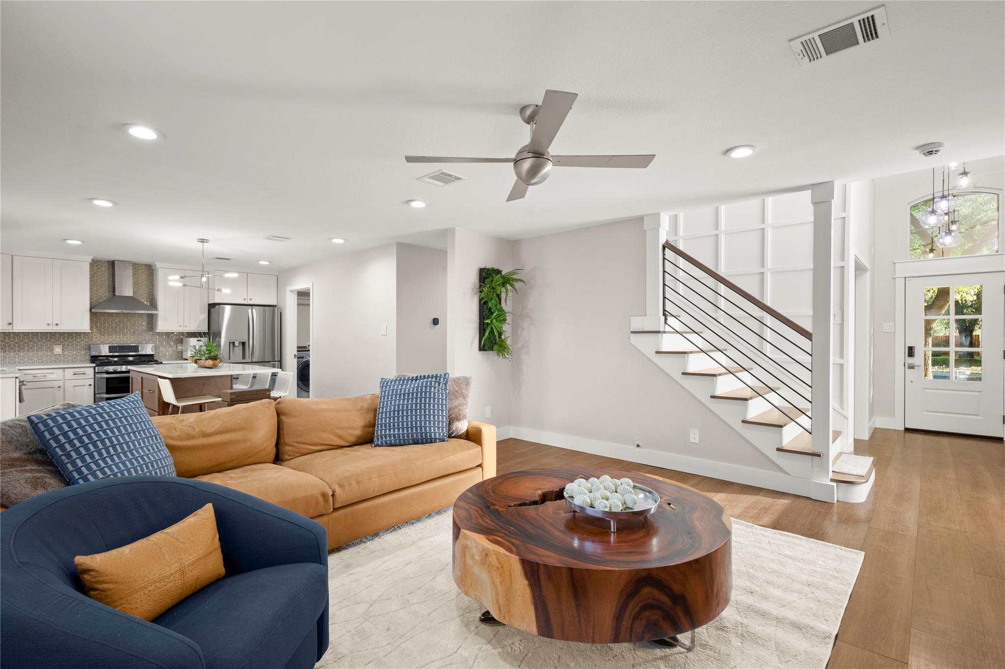 1301 Canon Yeomans TRL