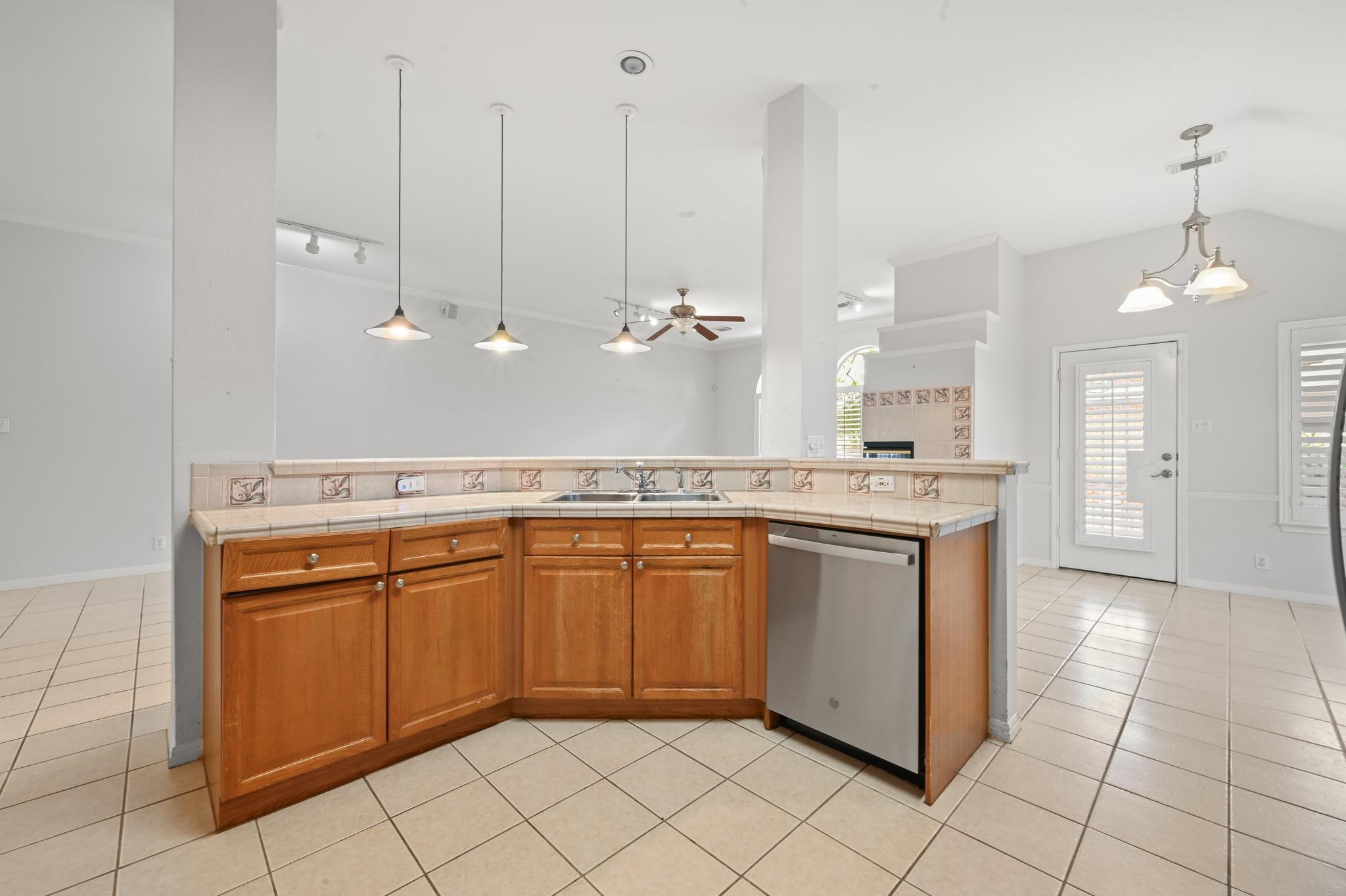 11318 Pebble Garden LN