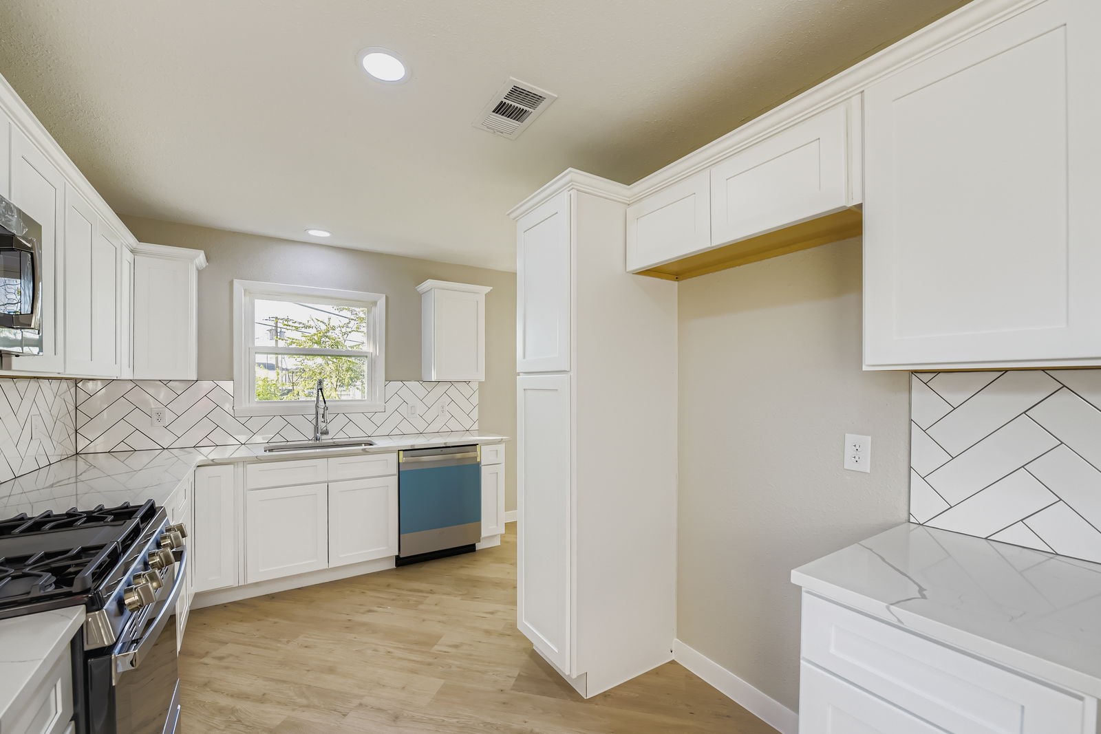 4220 Ken Michael Court