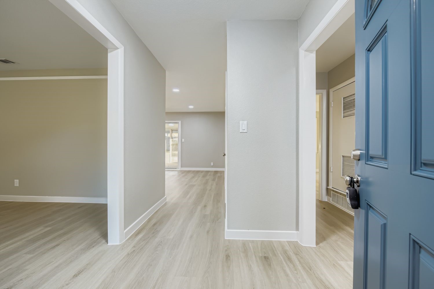 420 Bedford Court W