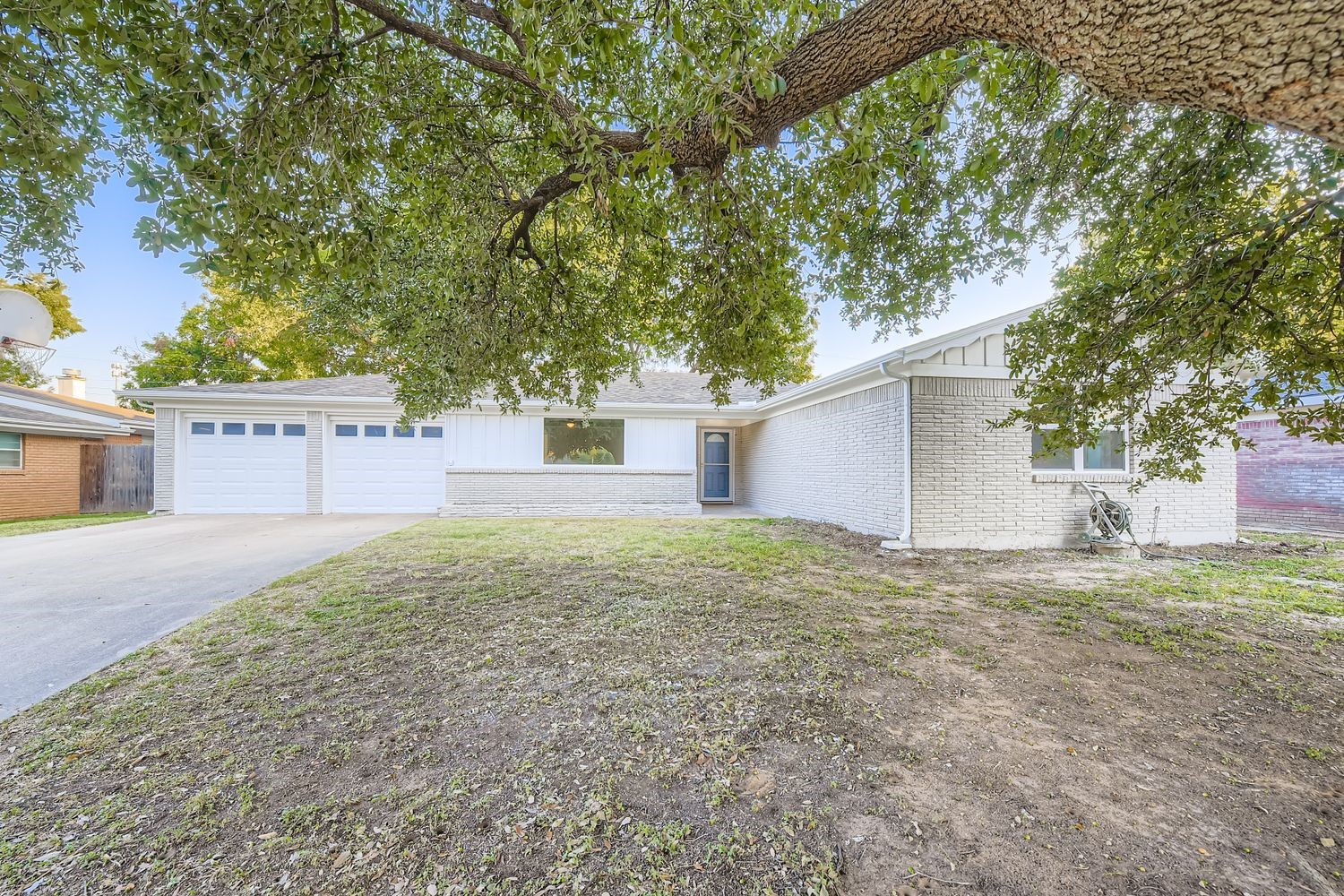 420 Bedford Court W