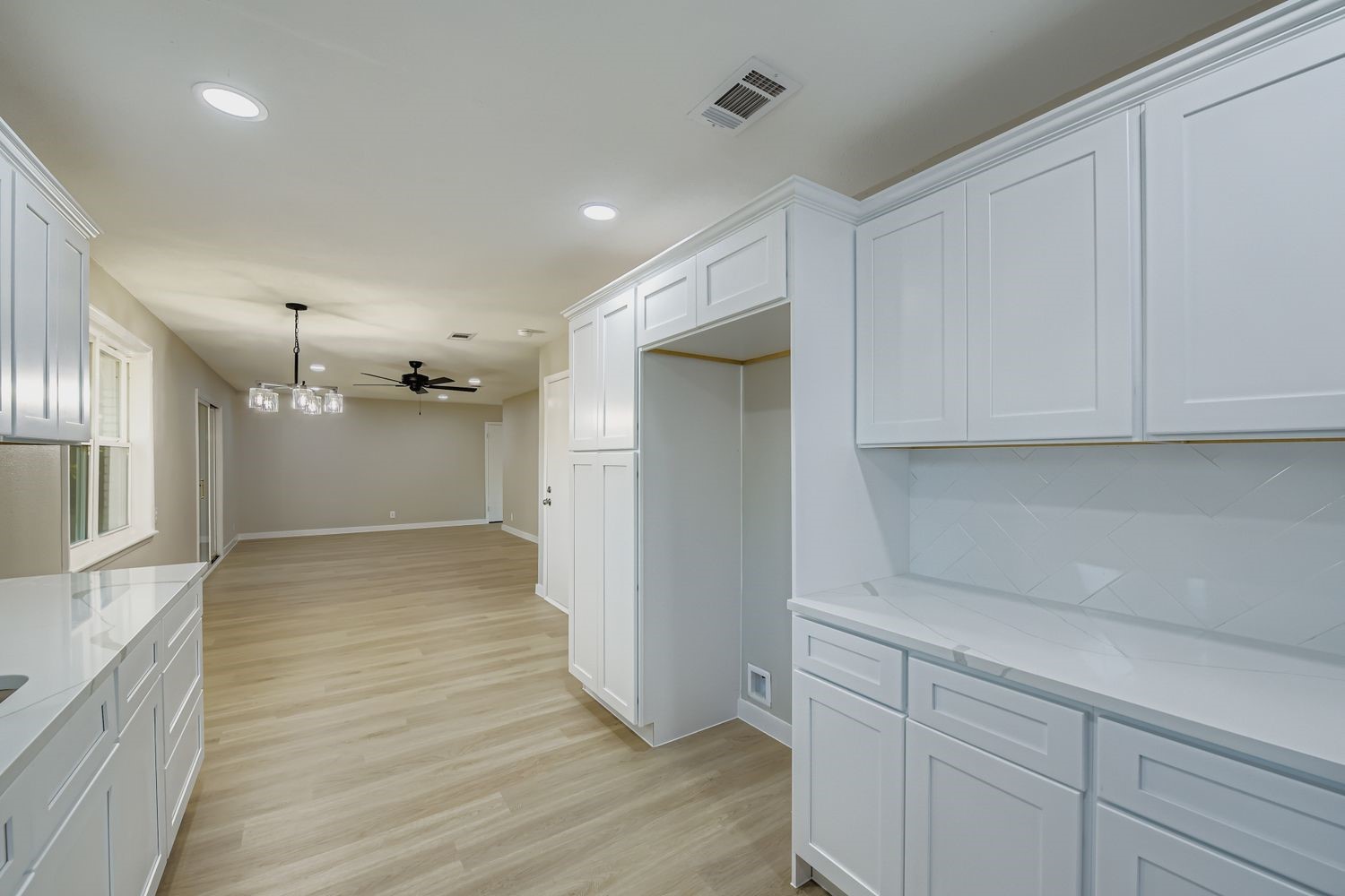 420 Bedford Court W