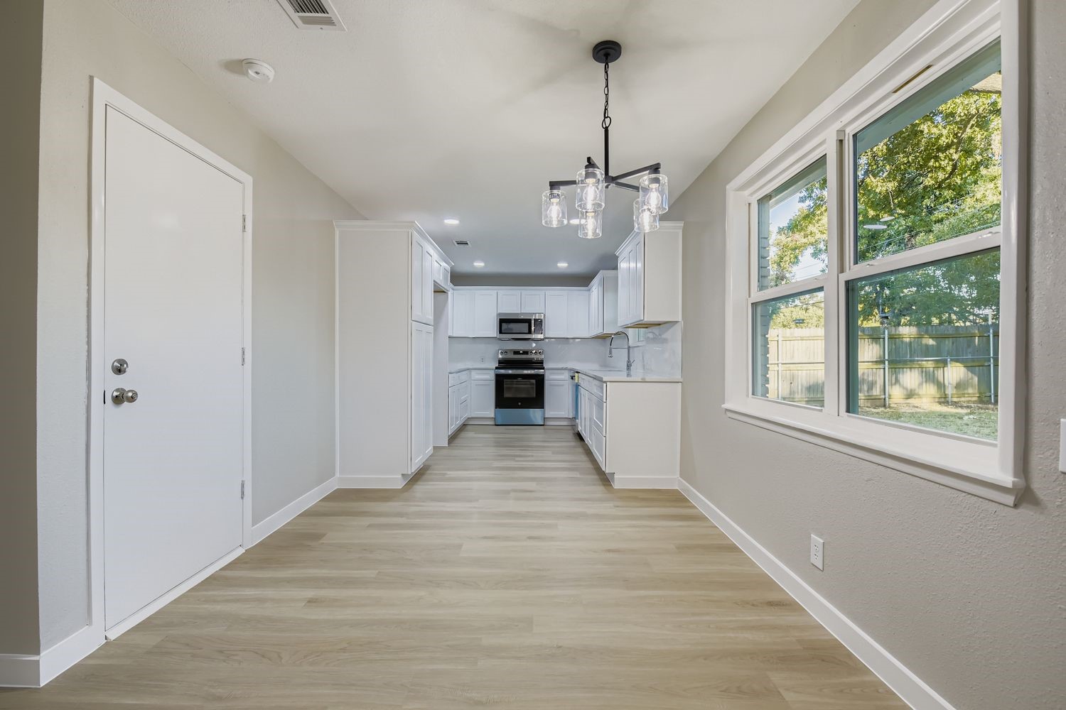 420 Bedford Court W
