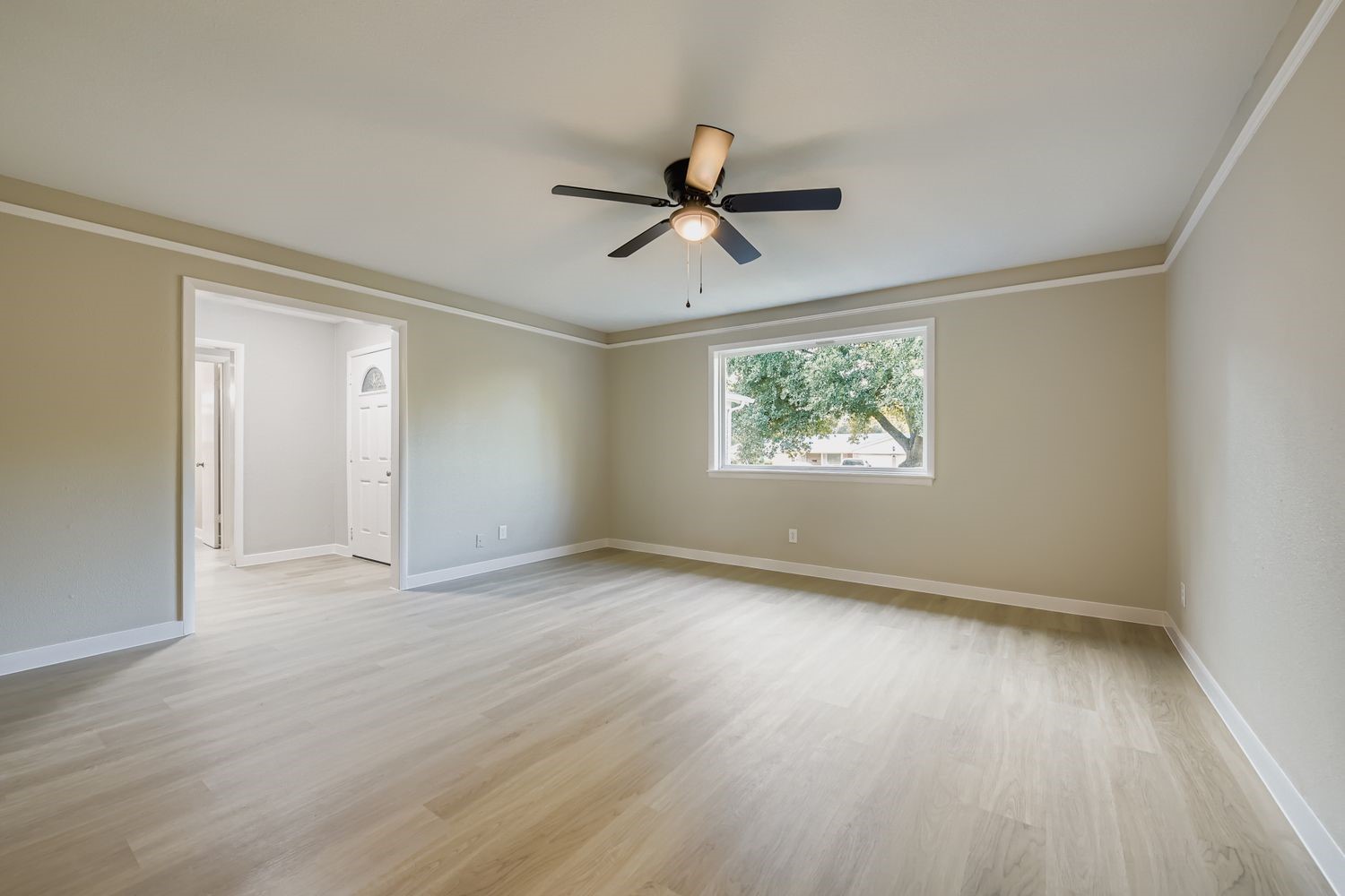 420 Bedford Court W