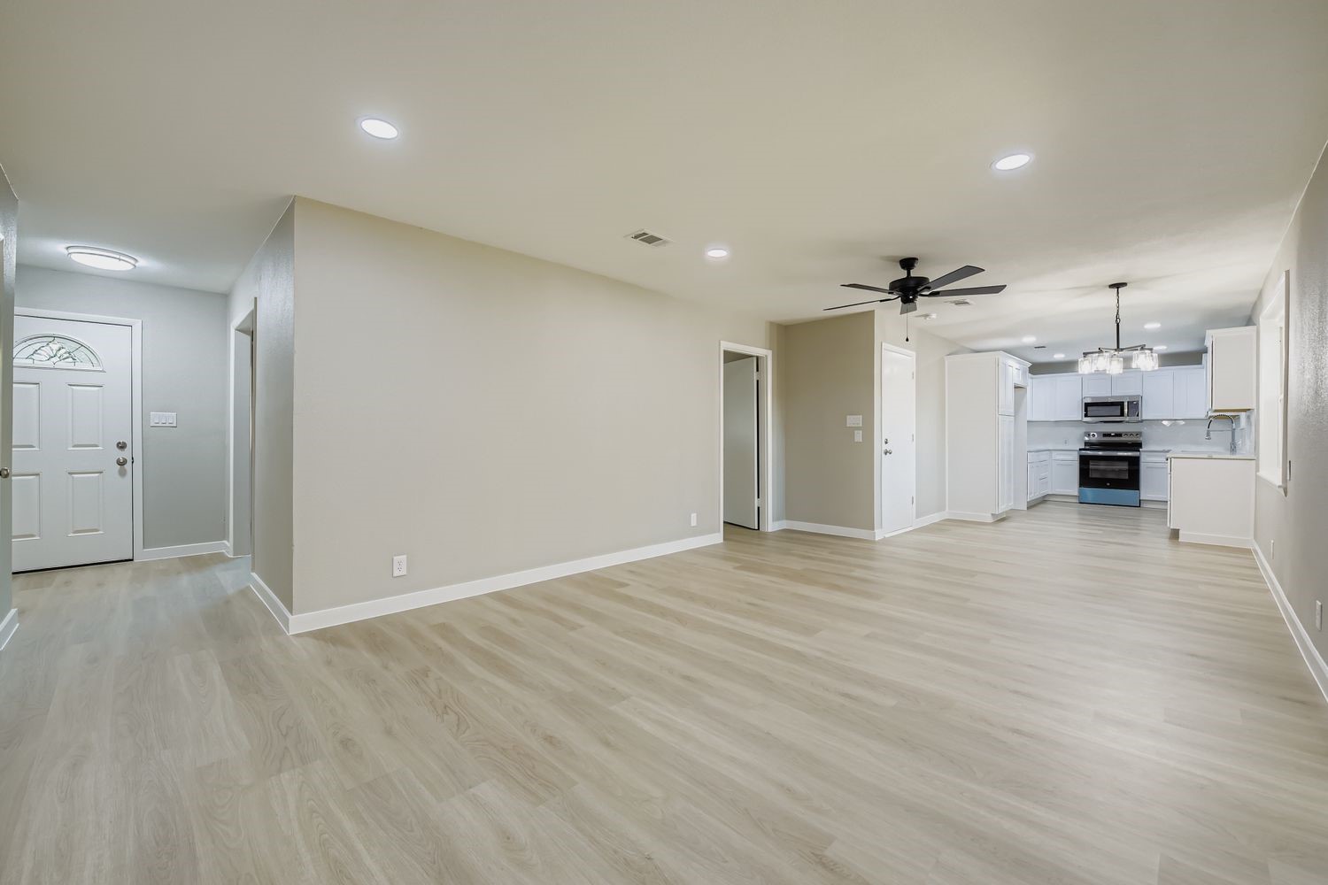 420 Bedford Court W