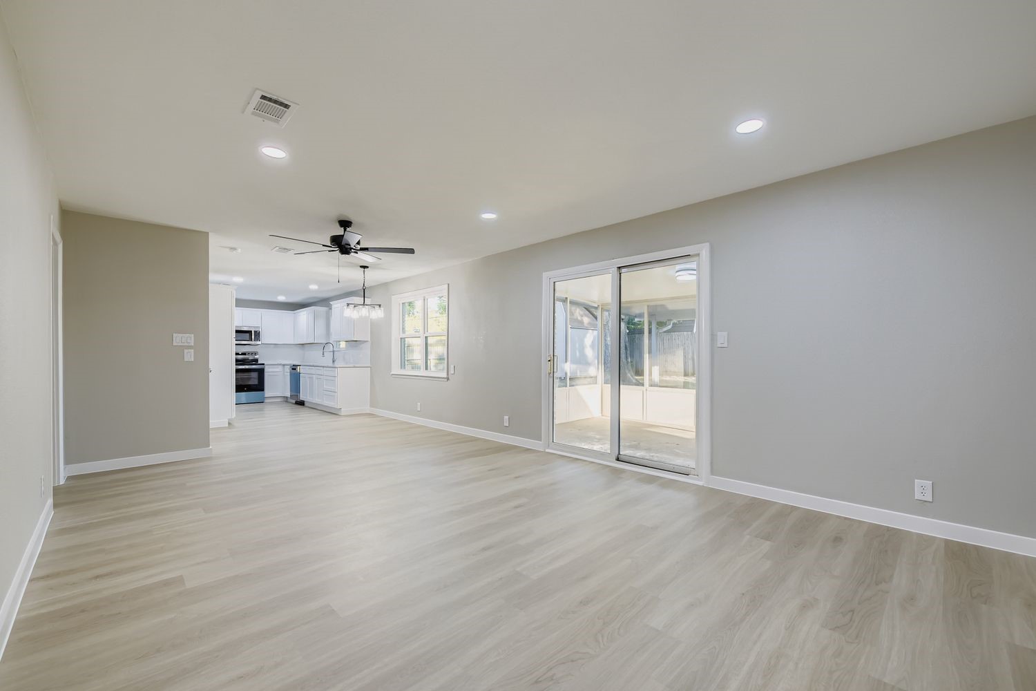 420 Bedford Court W